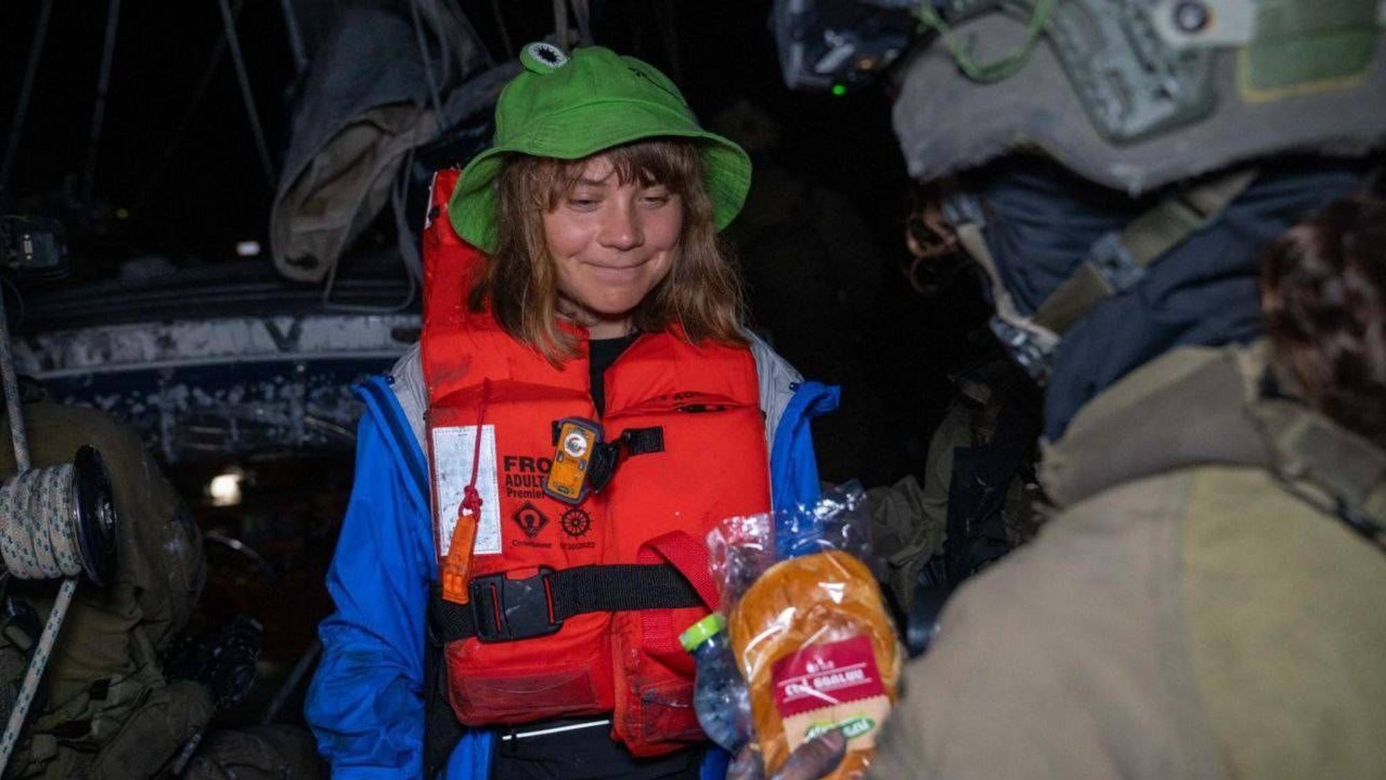 Die Klimaaktivistin Greta Thunberg ist zusammen mit anderen Aktivisten von der israelischen Armee festgesetzt worden.