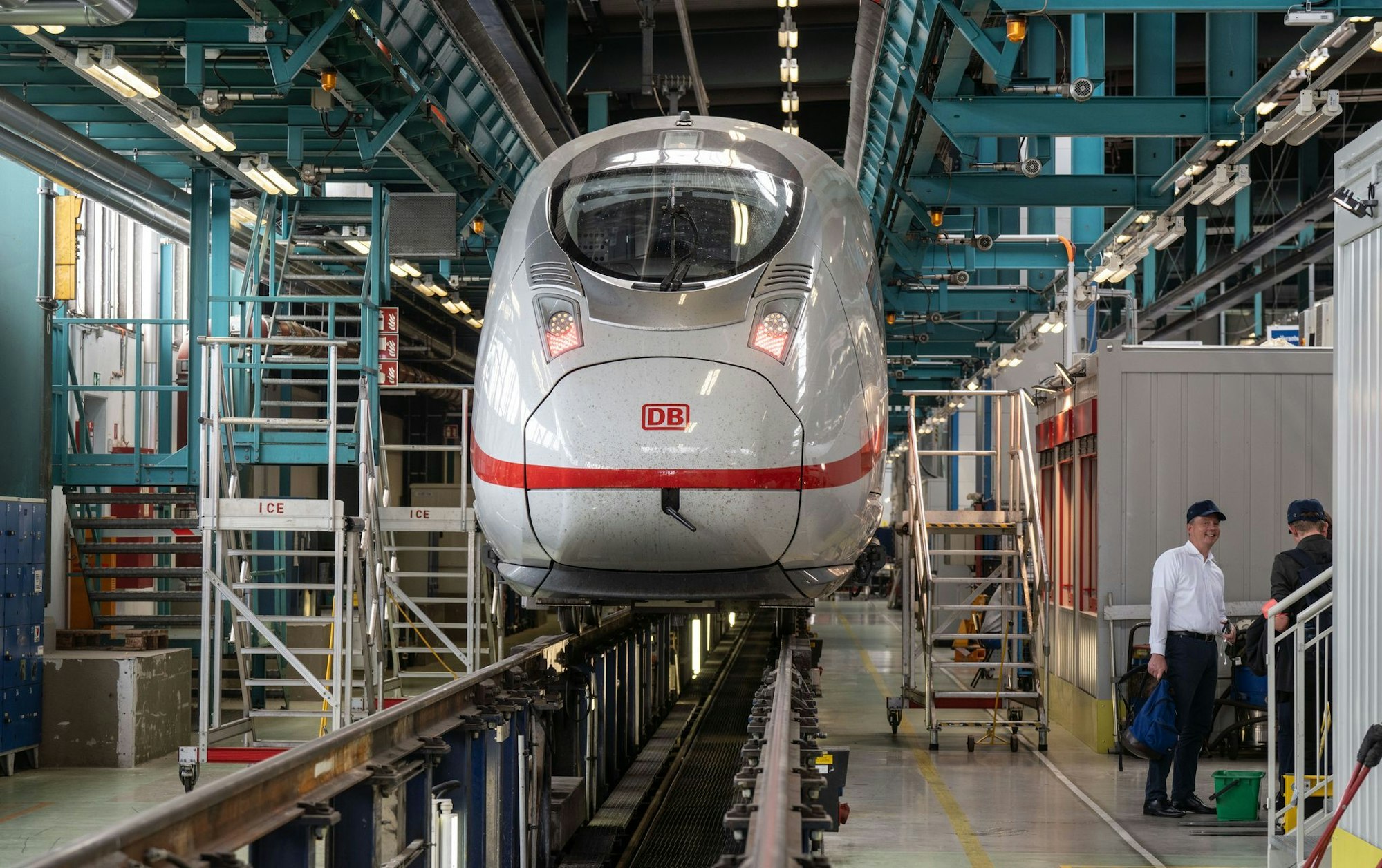 Die Auslieferung des ICE 3 Neo läuft. Er ersetzt unter anderem alte Intercity-1-Züge auf internationalen Verbindungen nach Amsterdam. (Archivbild)