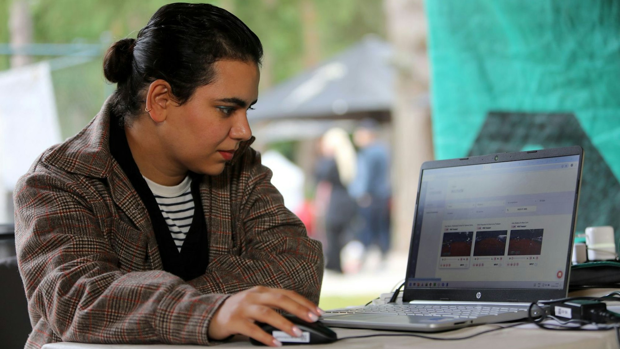 Saraji Golnaaz studiert Computertechnik in Turin und war für das Livestreaming in die ganze Welt verantwortlich.