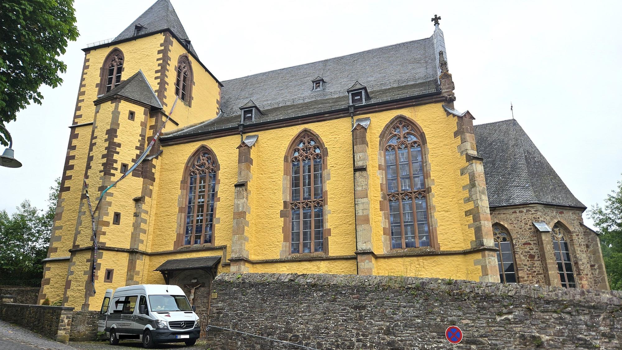 Das Bild zeigt die Schlosskirche Schleiden.