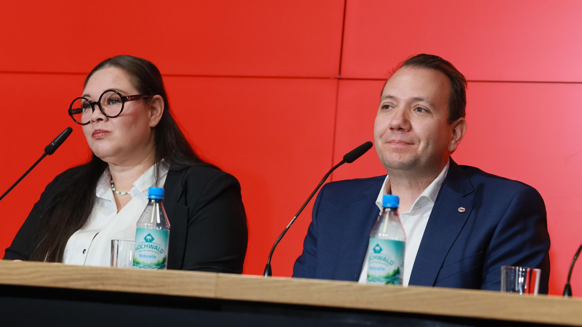 Der Mitgliederrat mit dem Vorsitzenden Fabian Schwab und seine Stellvertreterin Stacy Krott stellten am Mittwoch ihre Kandidaten für den im Herbst zu wählenden Vorstand vor.