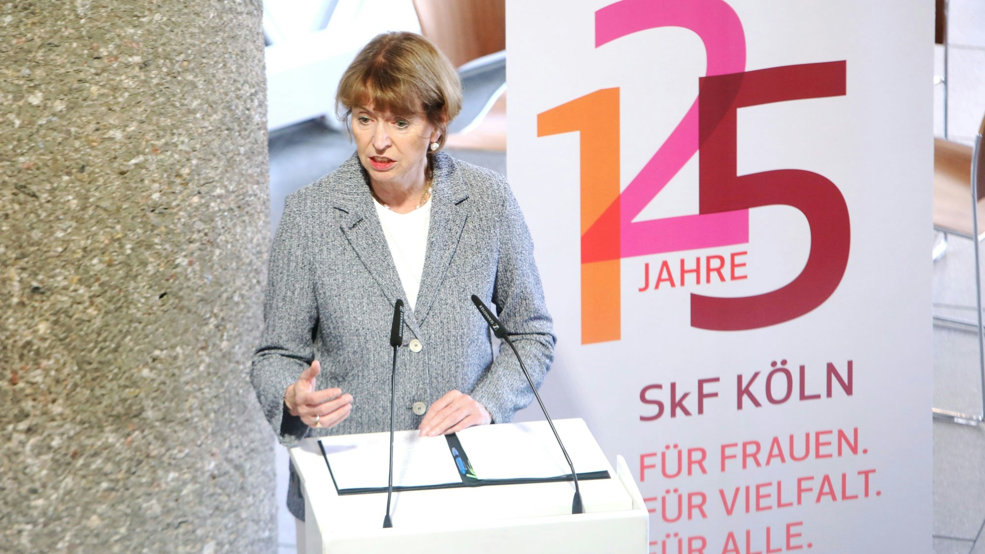 Oberbürgermeisterin Henriette Reker bei der 125-Jubiläumsfeier des SkF im Domforum