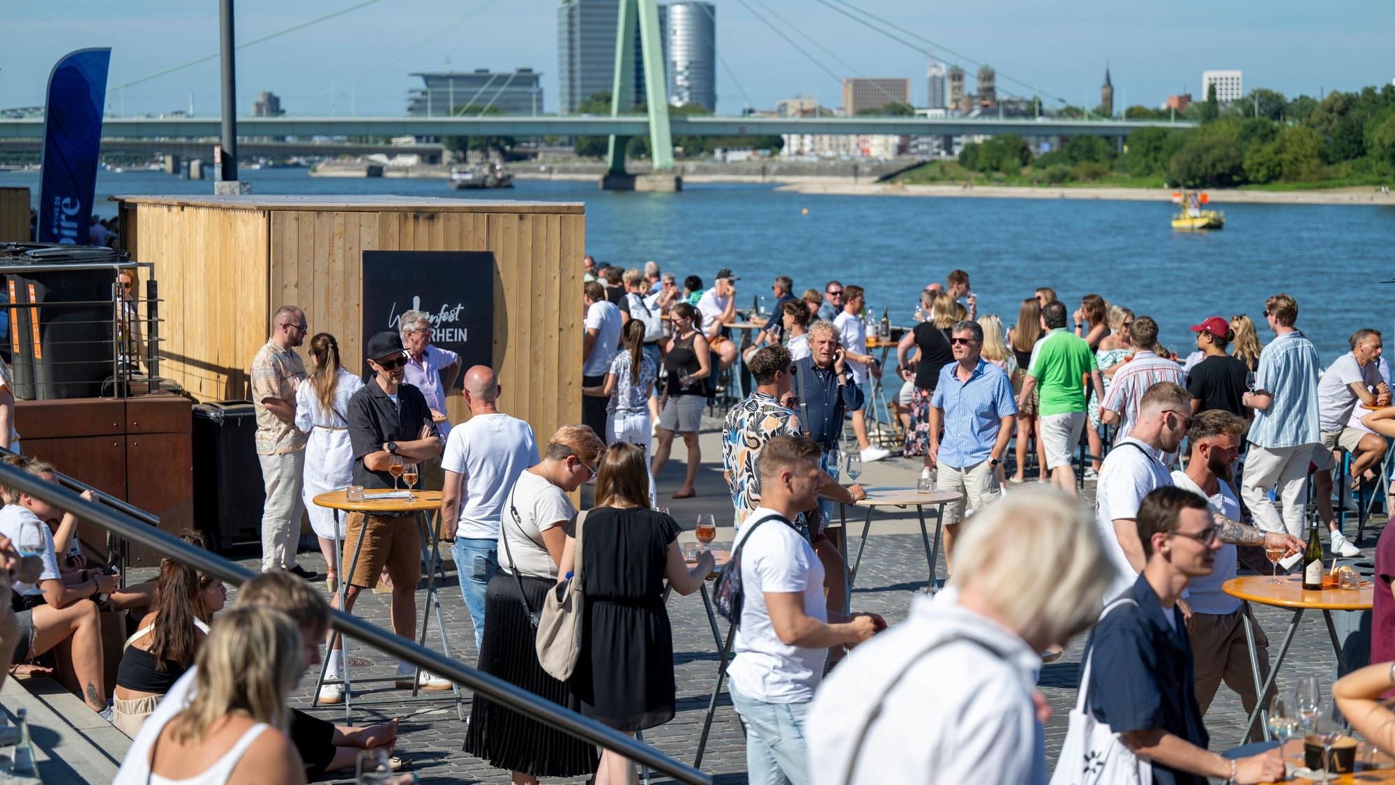 Weinfest am Rhein