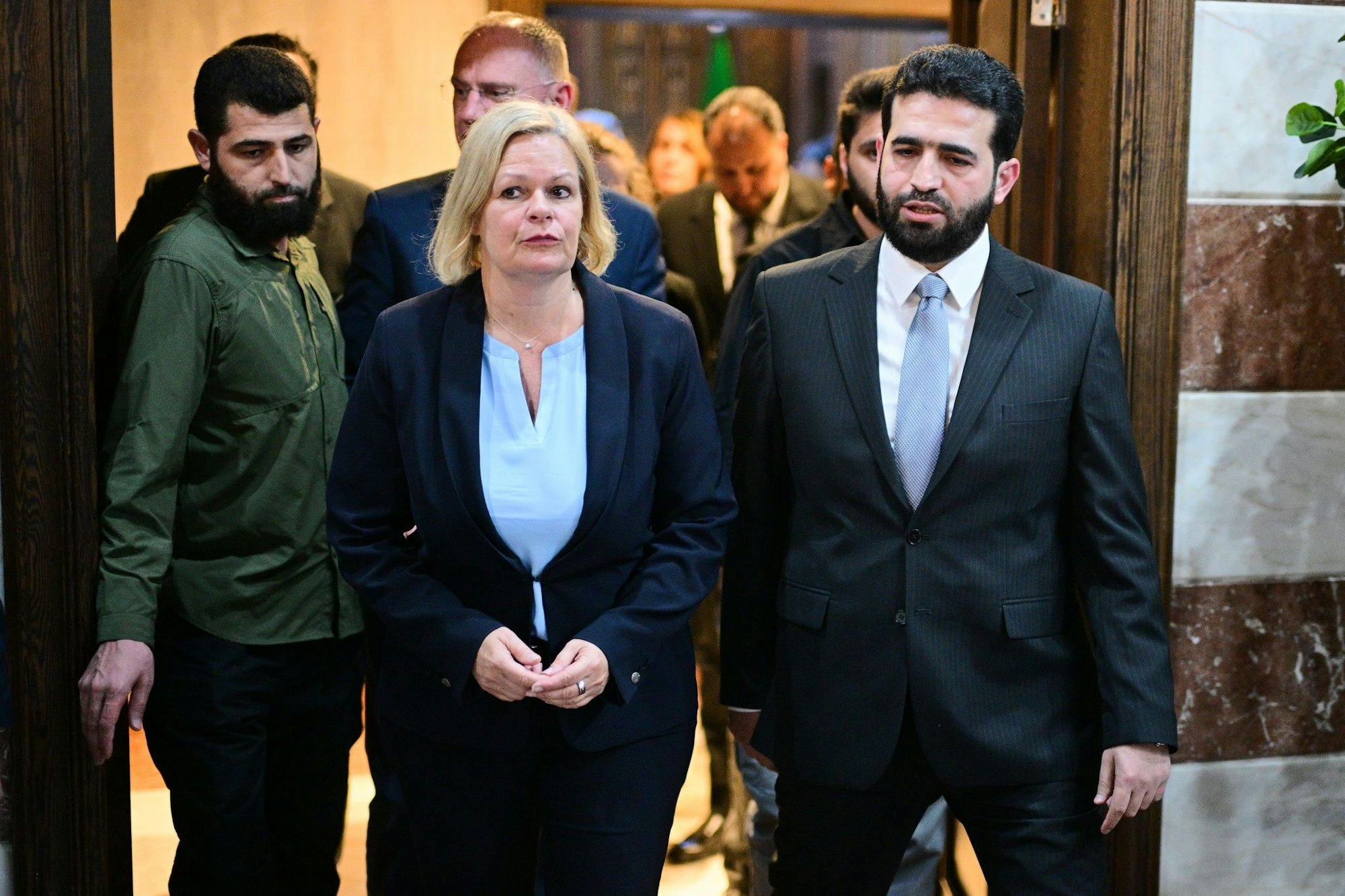 Kurz vor dem Ende ihrer Amtszeit reiste die geschäftsführende Bundesinnenministerin, Nancy Faeser (SPD), zu einem Gespräch nach Damaskus, bei dem es auch um Rückführungen ging.