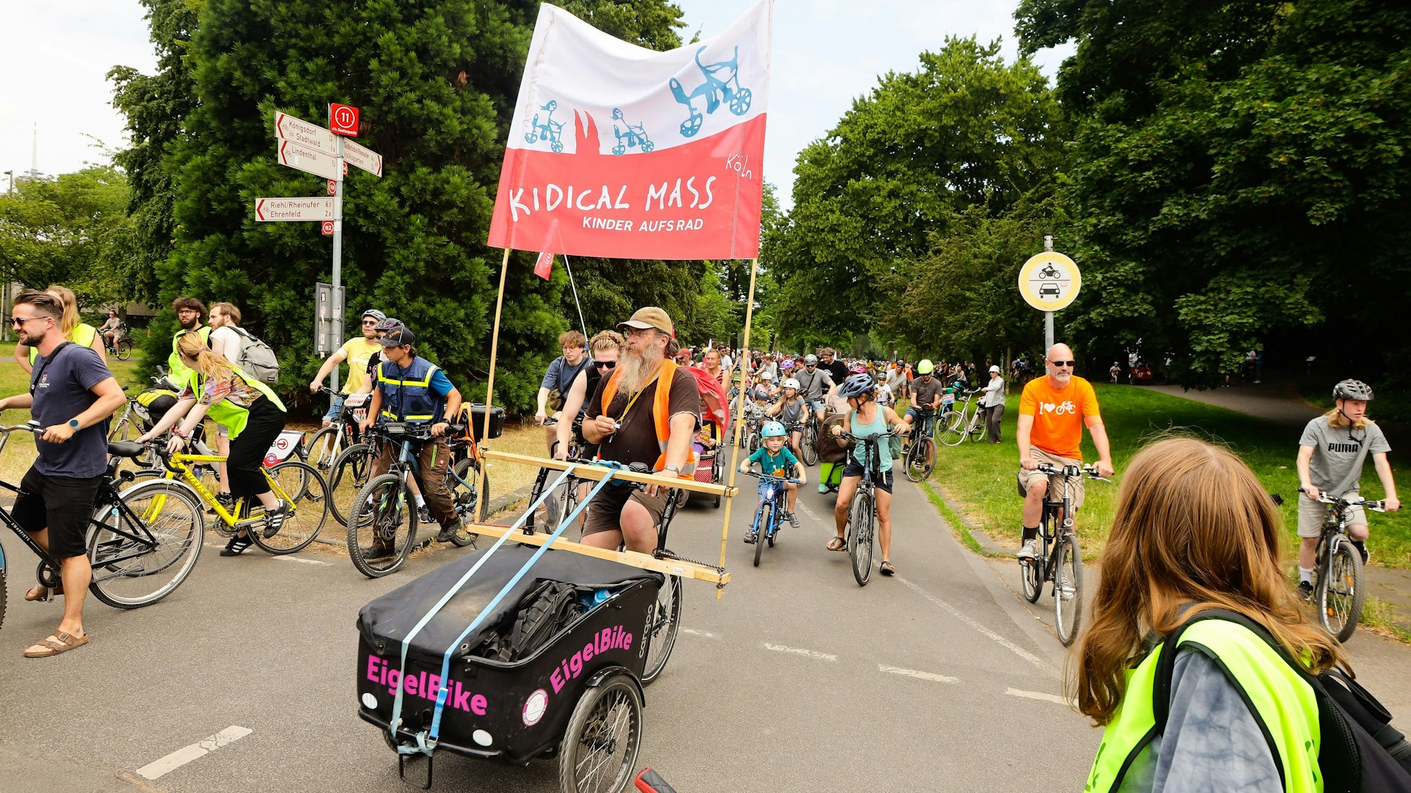 17.06.2023, Köln: 16.Fahrad Sternfahrt in Köln. Treffpunkt Aachener Weiher. Foto:Dirk Borm