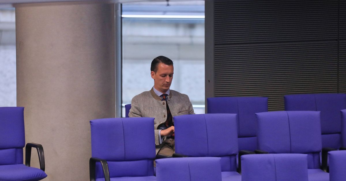 NRW-AfD erhöht im Skandal um rassistische Mails Druck auf Helferich