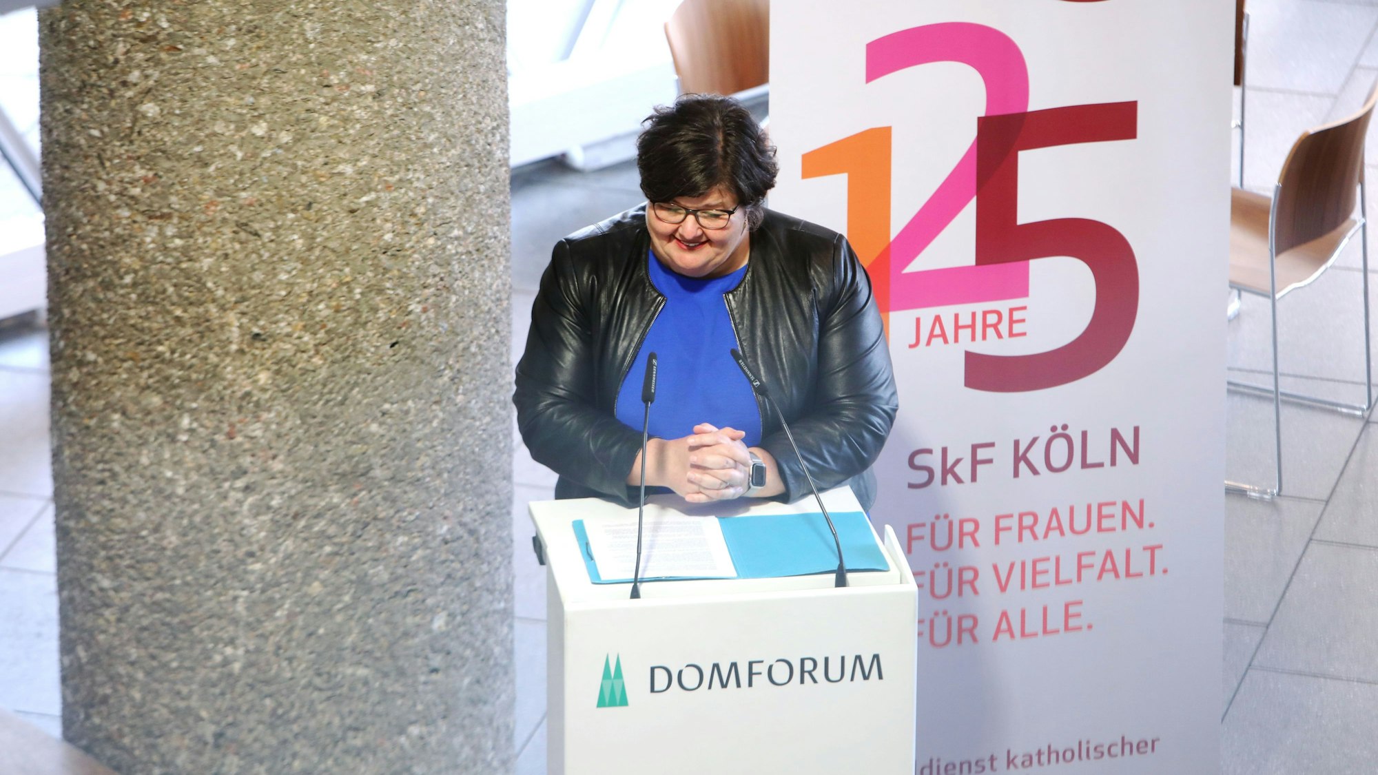 Ute Theisen, Vorsitzende des SKF, bei der 125-Jubiläumsfeier im Domforum