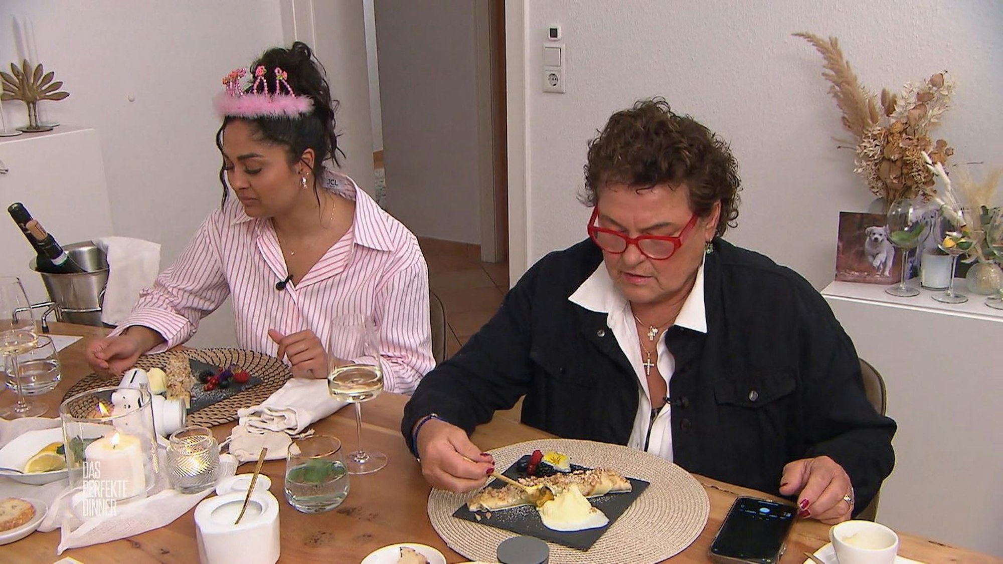 Mit Palatschinken endet auch der zweite Dinner-Abend.
(Bild: RTL)