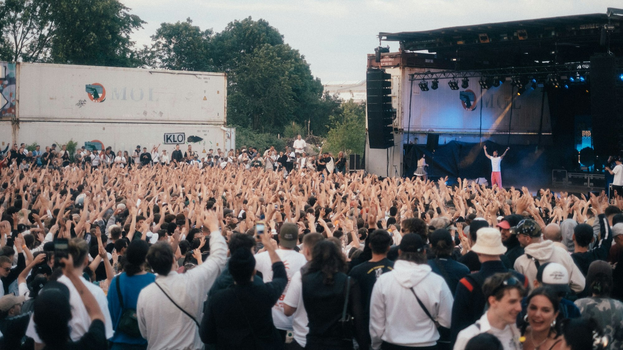 Das Rapperduo Lugatti & 9ine aus Köln-Sürth veranstaltet zum dritten Mal das KDK Open Air an der Südbrücke. (Archivbild)