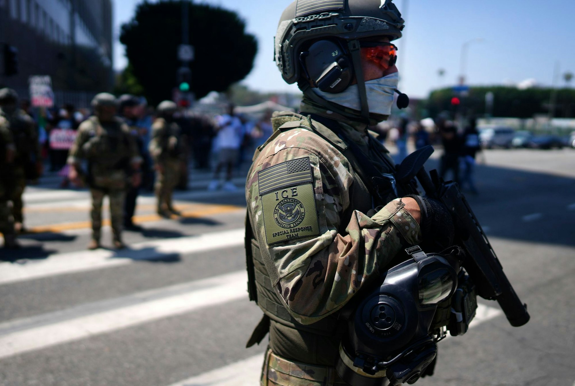 Die Nationalgarde soll die Einwanderungsbehörde ICE schützen, die Trumps beispiellose Massenabschiebungen durchführen soll.