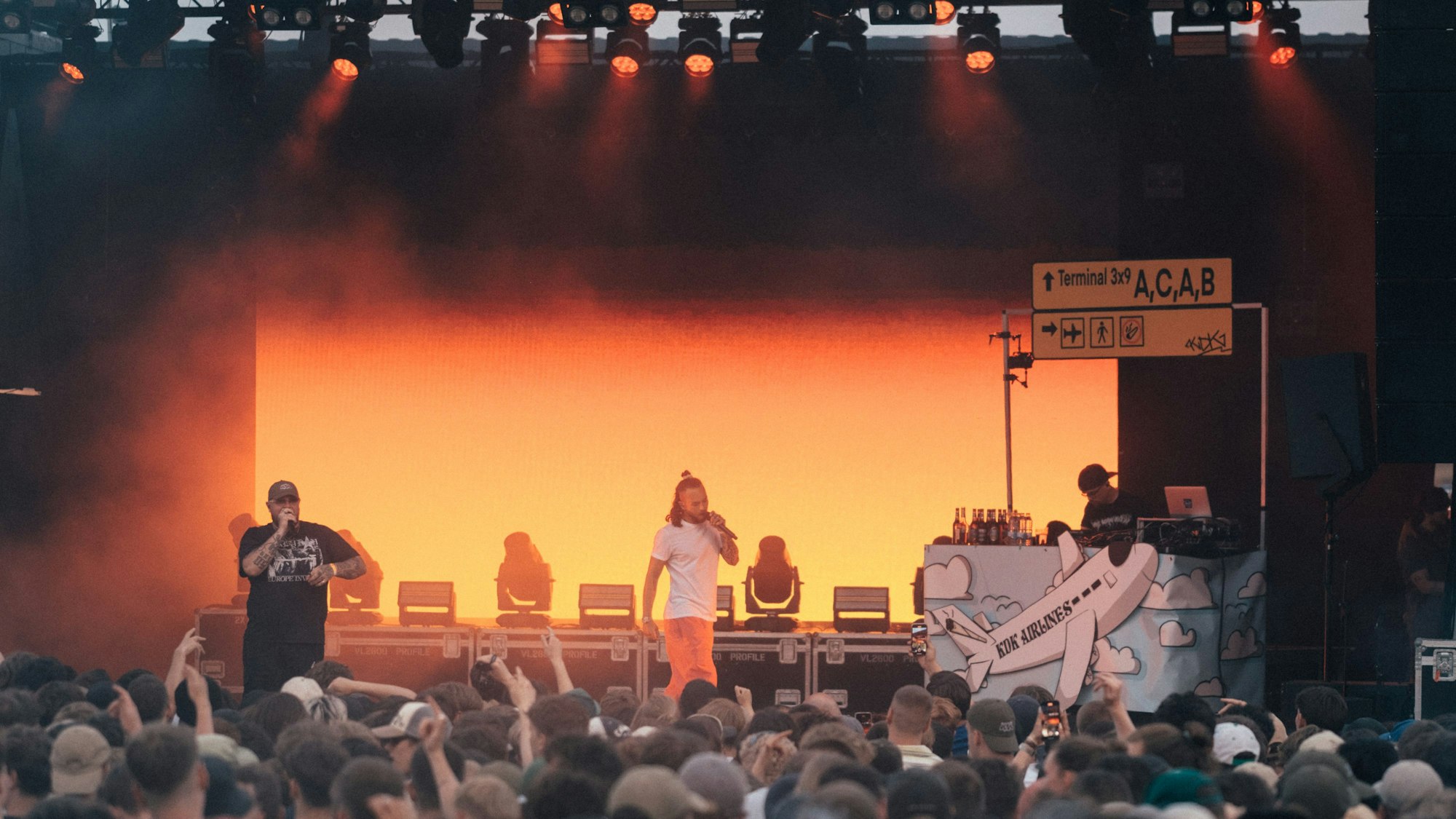 Konzert von Sänger und Gitarrist Manu Chao an der Südbrücke in Köln-Poll.