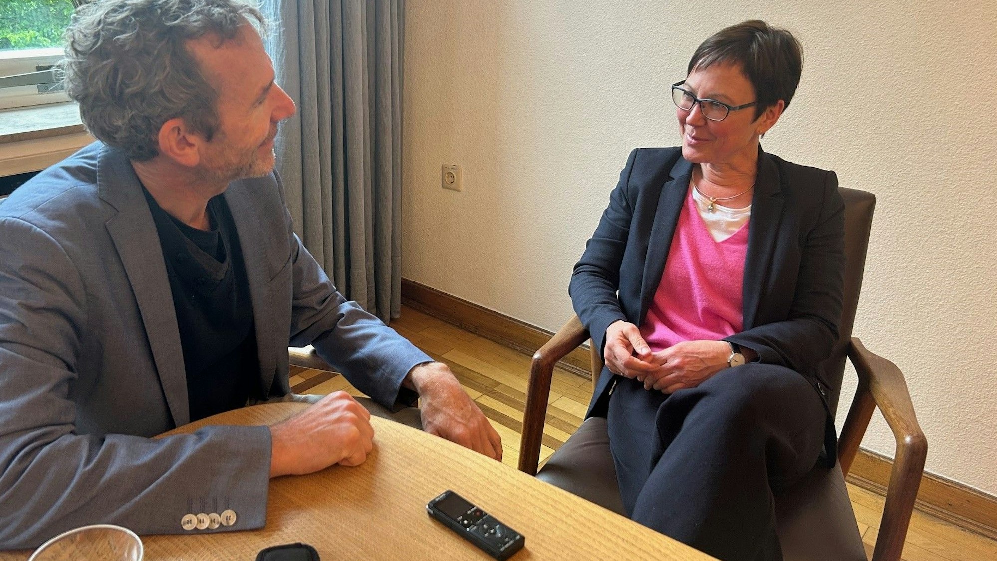 Adelheid Ruck-Schröder, Präses der Evangelischen Kirche von Westfalen, im Gespräch mit Joachim Frank