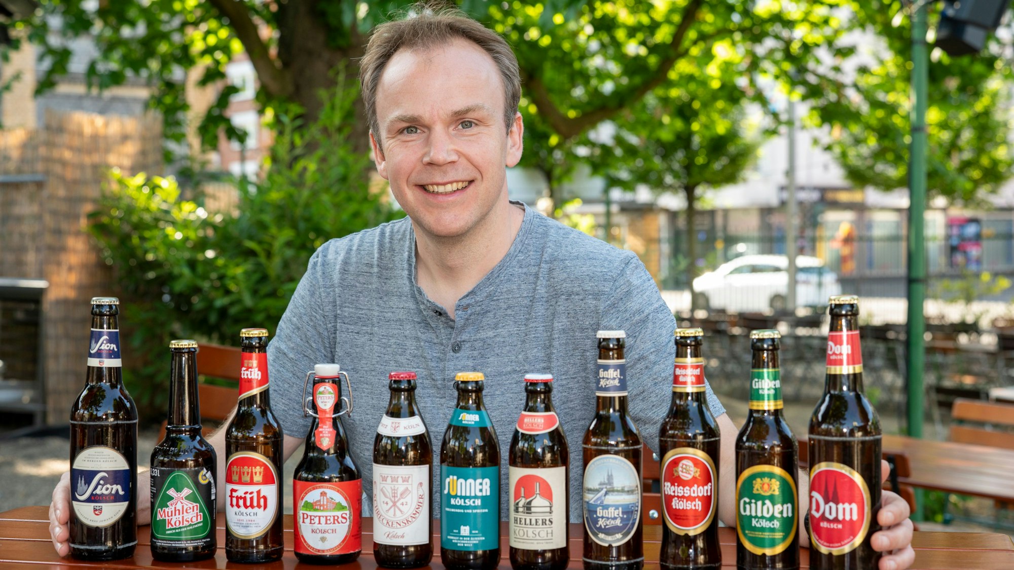 Der Sommelier-Weltmeister Stephan Hilbrandt testet und beschreibt die Biere in der Brauwelt Köln in Kalk.