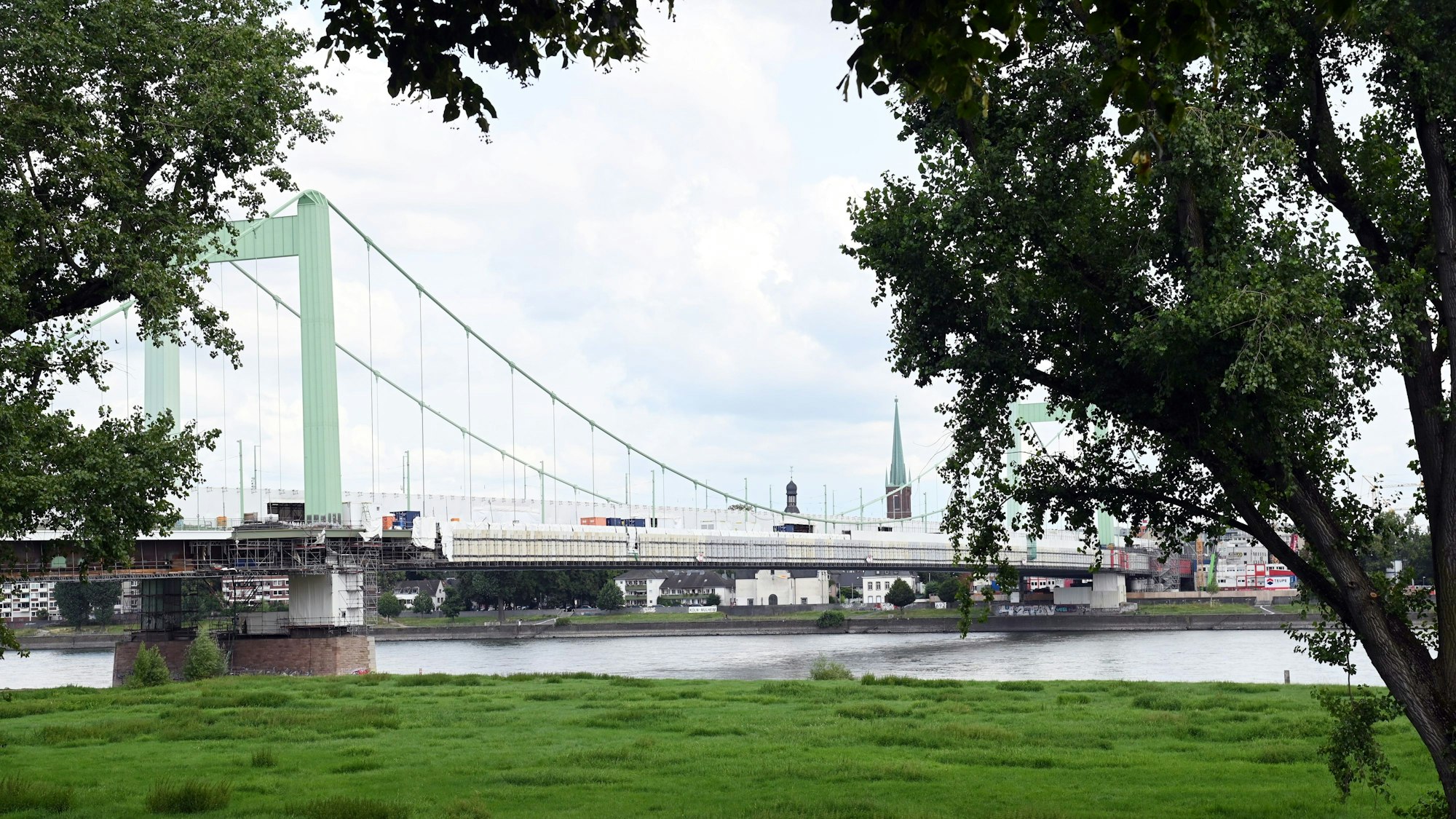 Die Mülheimer Brücke – stadtbildprägend und deshalb schützenswert?