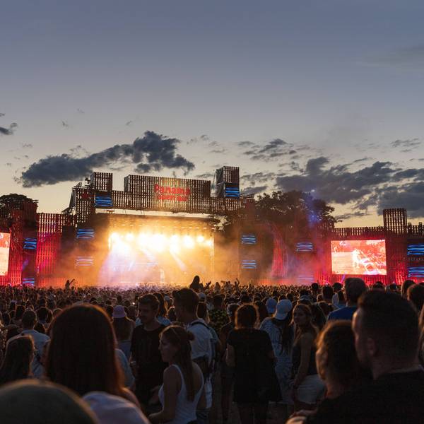 Live-Auftritt des US-amerikanischen Rappers French Montana beim Panama-Festival in der Bonner Rheinaue 2022.