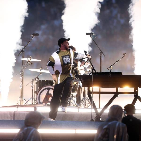 Linkin Park performt bei der Eröffnungszeremonie der UEFA Champions League Finale in München.