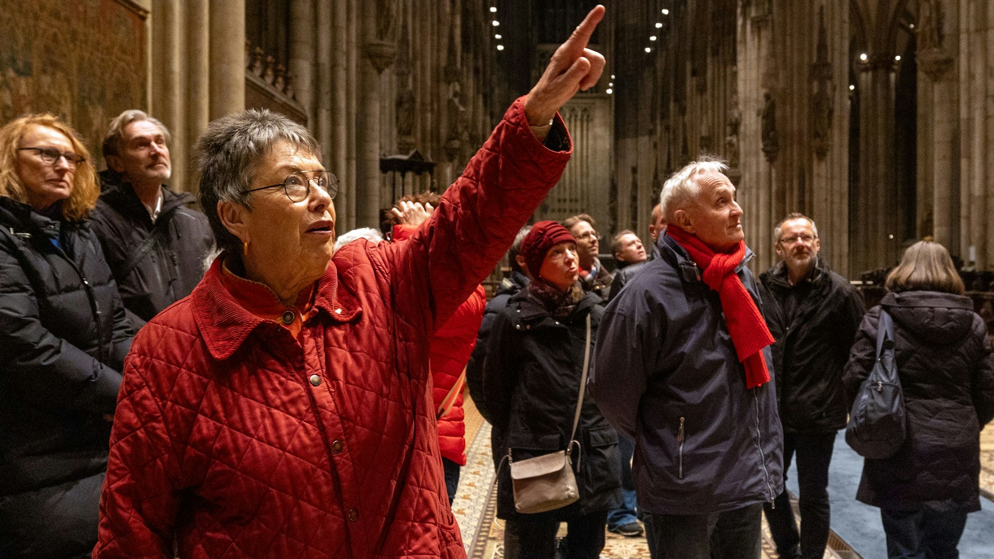 13.03.2025
Köln:
Schock-Werner führt die ersten Neumitglieder des ZDV unter ihrer Präsidentschaft im Dom
Foto: Martina Goyert