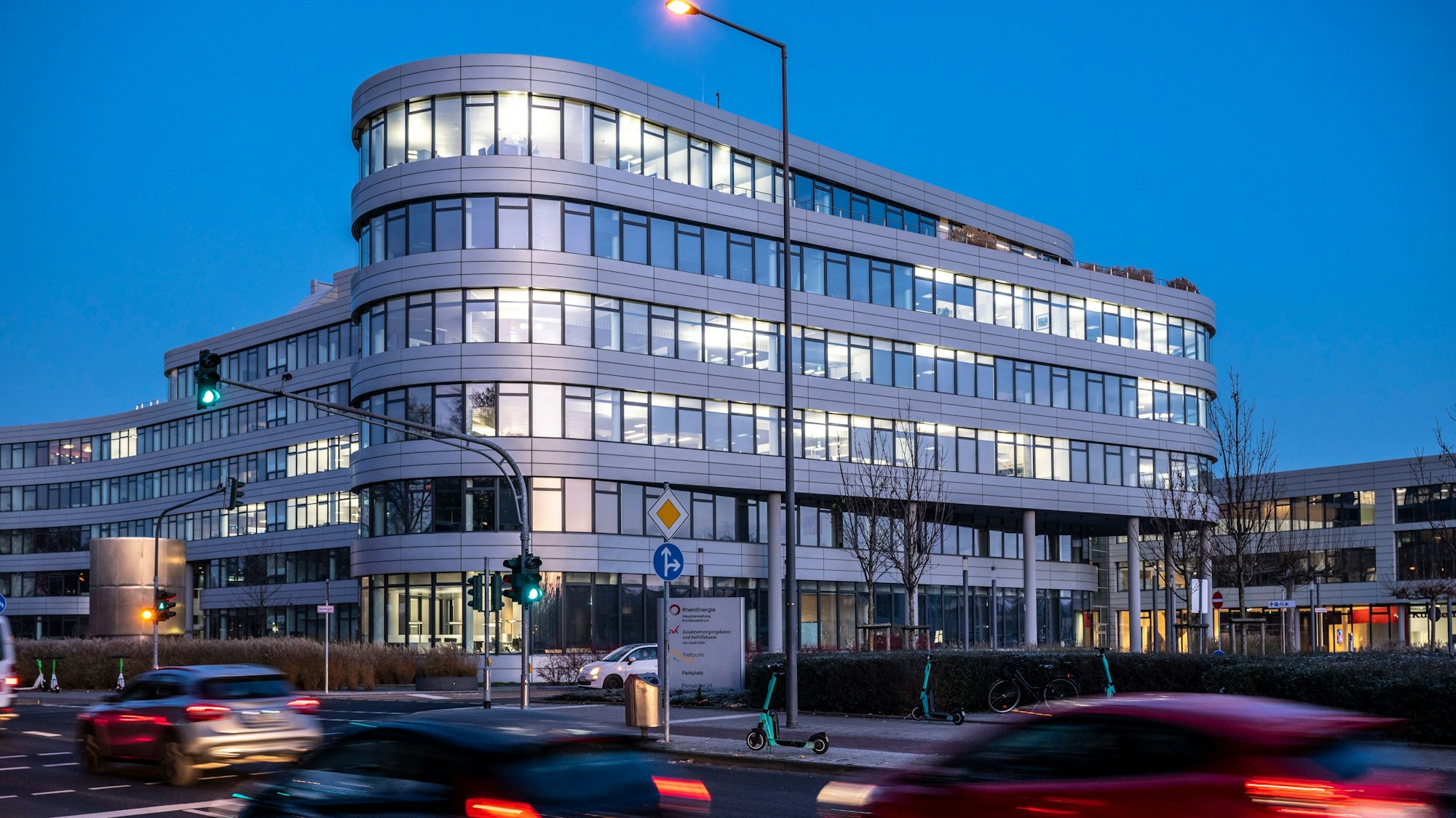 Die Zentrale der Rhein-Energie und der Stadtwerke am Parkgürtel.