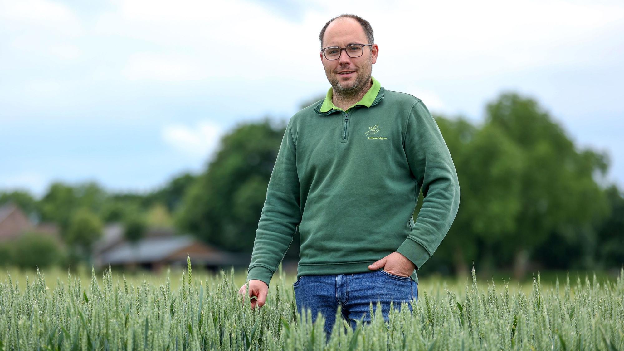 Getreideproduzent Eric Lothmann von Gut Gommershoven leidet unter teuren Düngerpreisen.