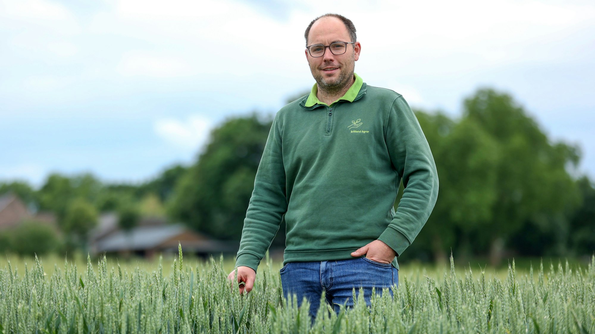 Getreideproduzent Eric Lothmann von Gut Gommershoven leidet unter teuren Düngerpreisen.