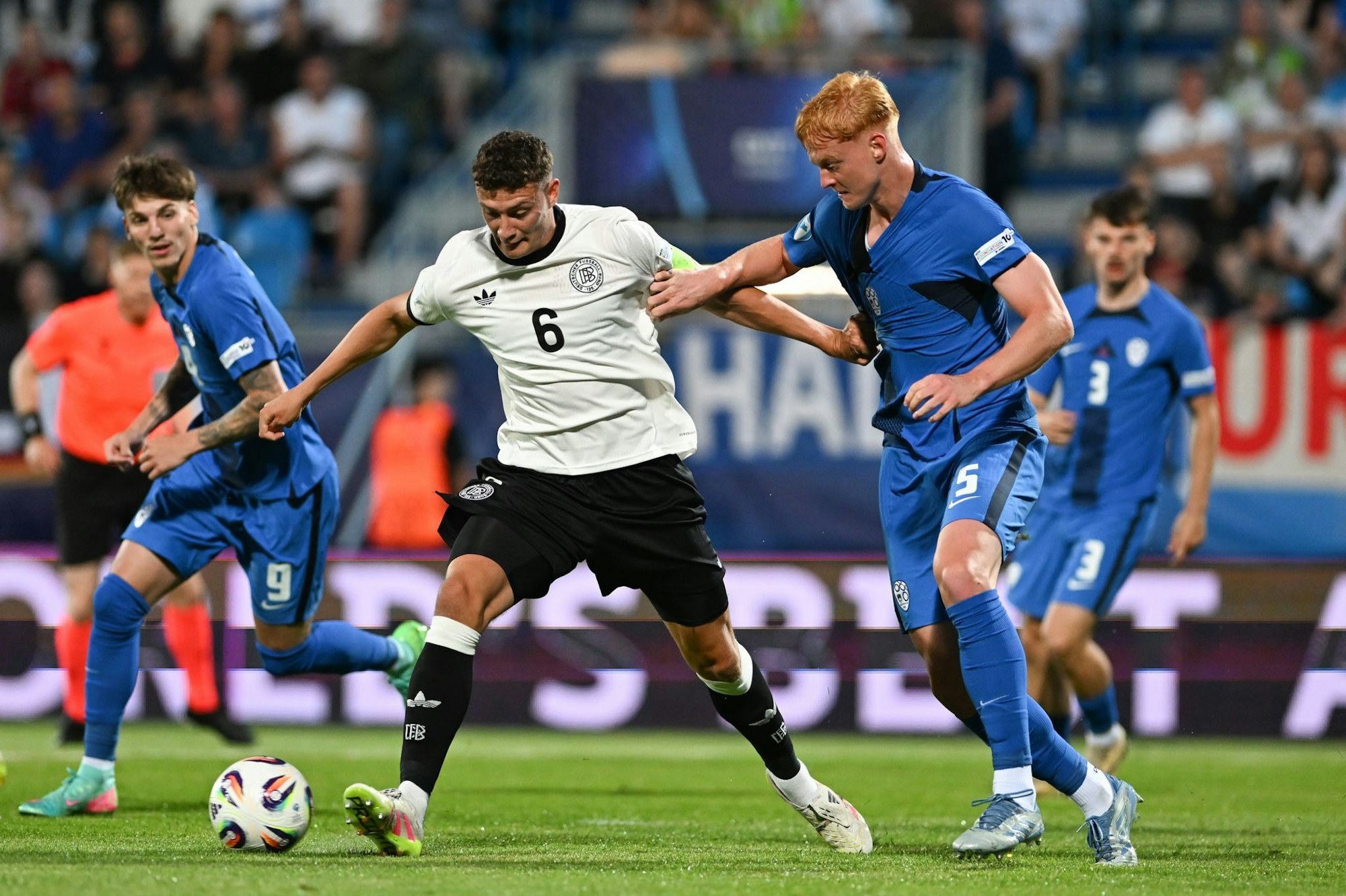 Umkämpft ging es zum Start der deutschen Mannschaft zu.
