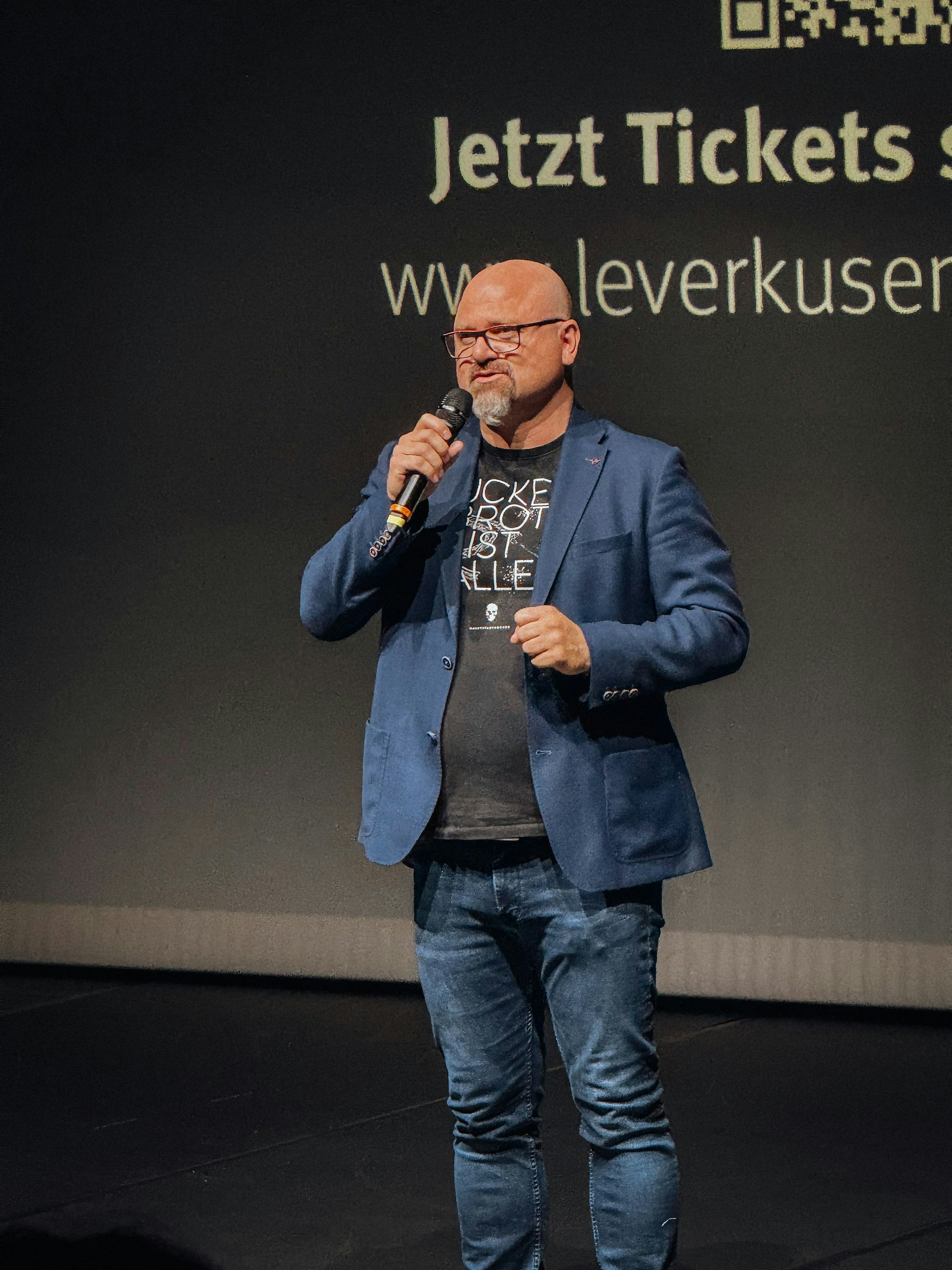 Arthur Horváth stellt das neue Motto vor.