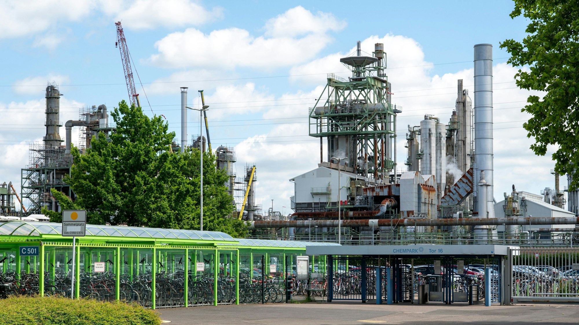 Ineos produziert im Chempark in Worringen unter anderem Stickstoffdünger.