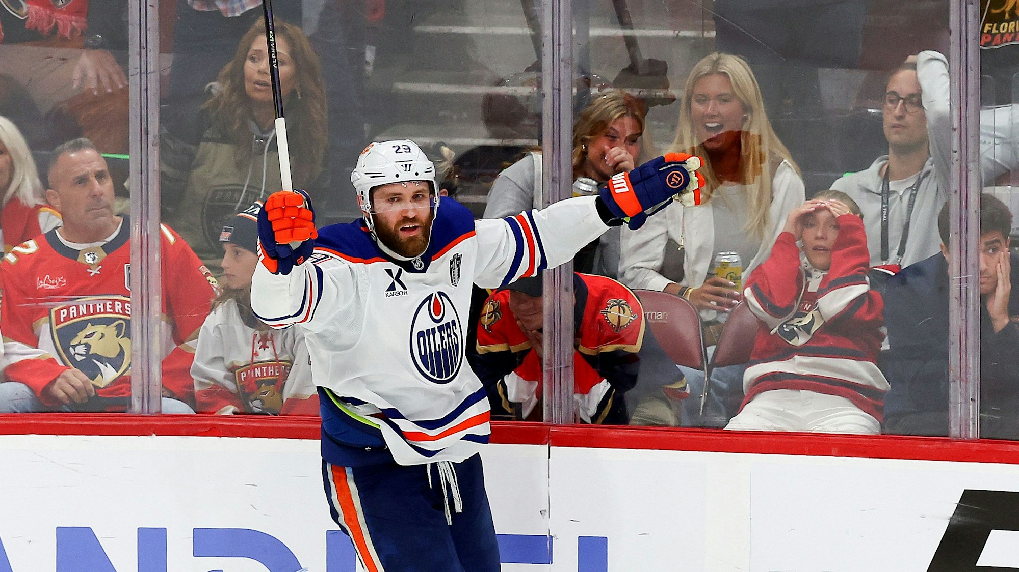 Lässt sich feiern: Leon Draisaitl von den Edmonton Oilers.