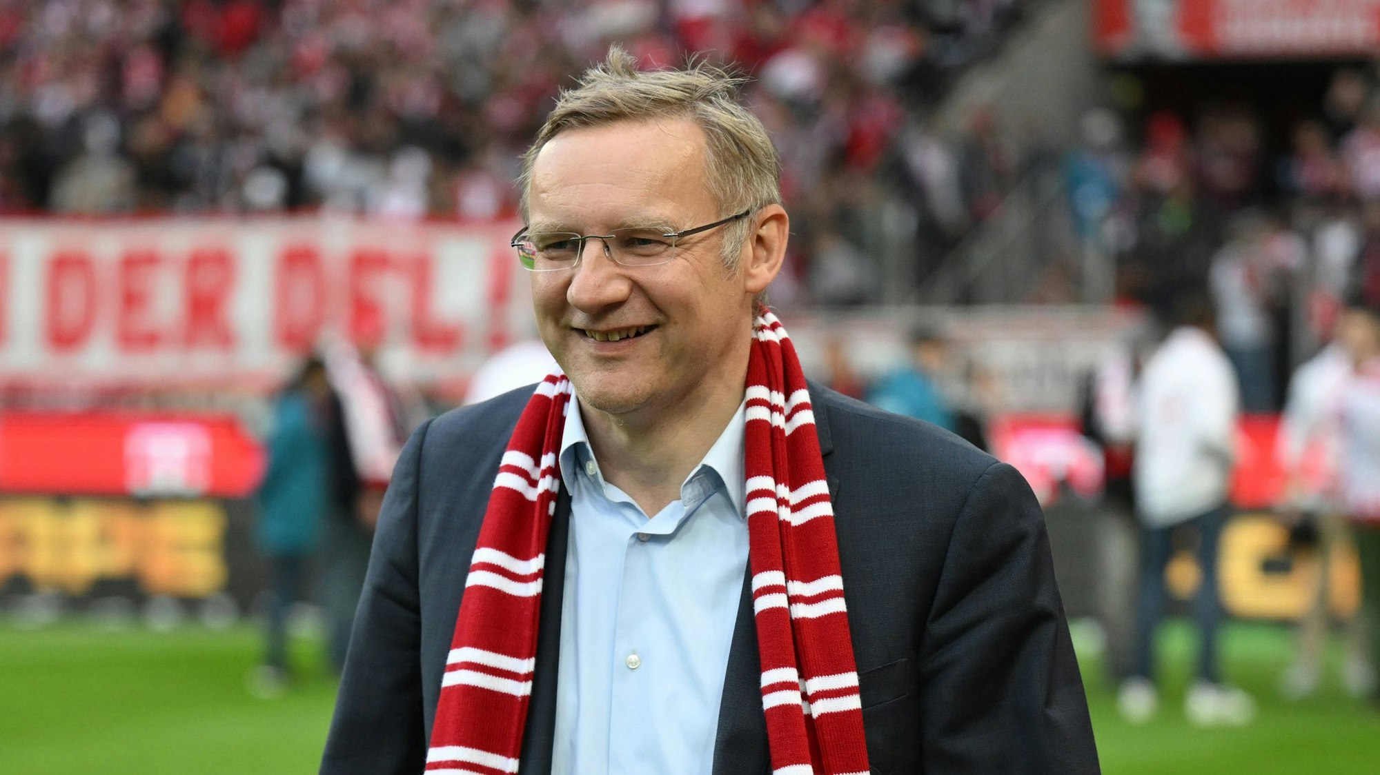 Eckhard Sauren Vizepräsident 1. FC Köln 12.05.2023, Fussball GER, Saison 2022 2023, 1. Bundesliga, 32. Spieltag, 1. FC Köln - Hertha BSC Berlin 5:2 Koeln RheinEnergieStadion Nordrhein Westfalen Deutschland *** Eckhard Sauren Vice President 1 FC Köln 12 05 2023, football GER, season 2022 2023, 1 Bundesliga, 32 matchday, 1 FC Köln Hertha BSC Berlin 5 2 Koeln RheinEnergieStadion Nordrhein Westfalen Germany Team2