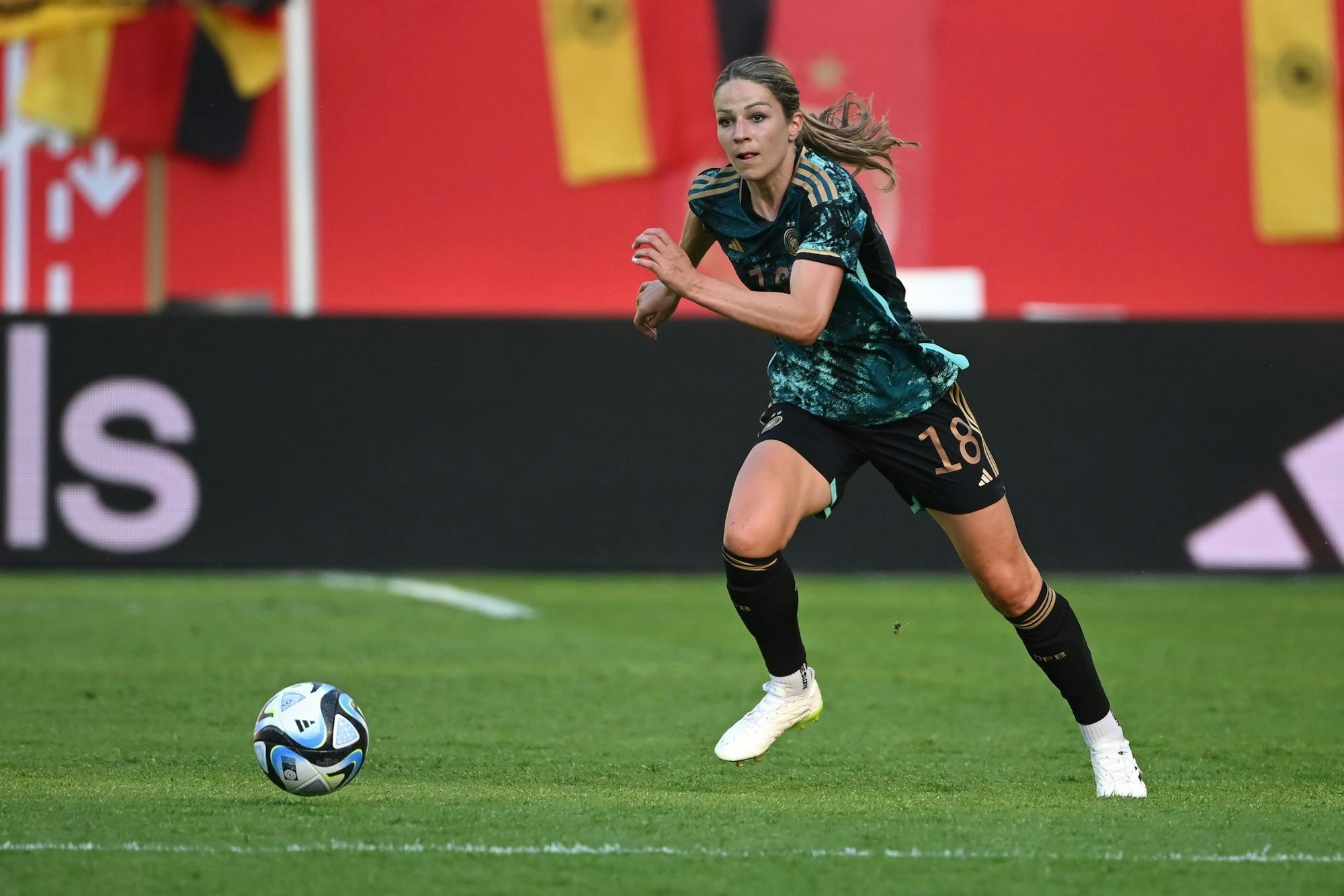 Melanie Leupolz war mit der Nationalmannschaft und mehreren Vereinen erfolgreich.