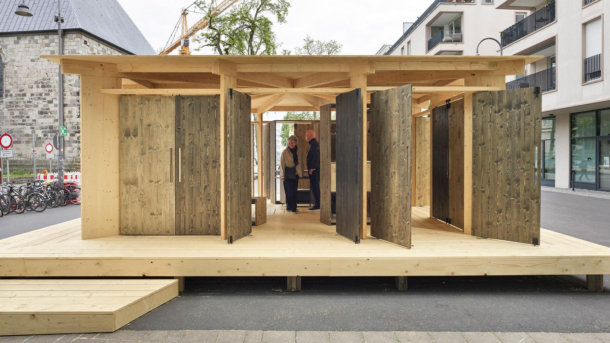 Blick in den von Observatorium entworfenen Panorama-Pavillon am Kölner Waidmarkt