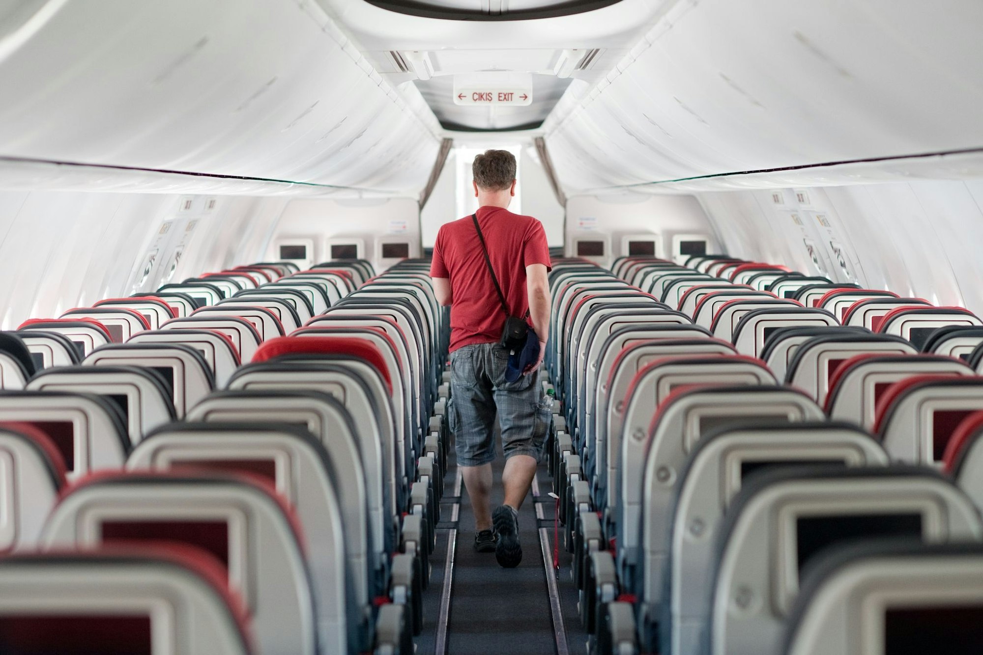 Das zentrale Element bei der Überwindung einer Flugangst ist die Konfrontation. Viele Flugangst-Seminare enden deshalb mit einem tatsächlichen Flug.