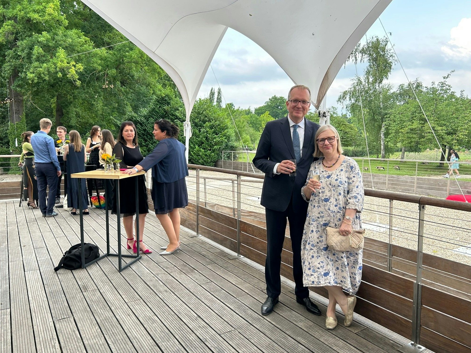Die Kölner Professoren Markus Ogorek und Barbara Dauner-Lieb bei der Feier zum 35-jährigen Bestehen des deutsch-französischen Studiengangs Rechtswissenschaften (DFM) am 14. Juni 2025 in Paris