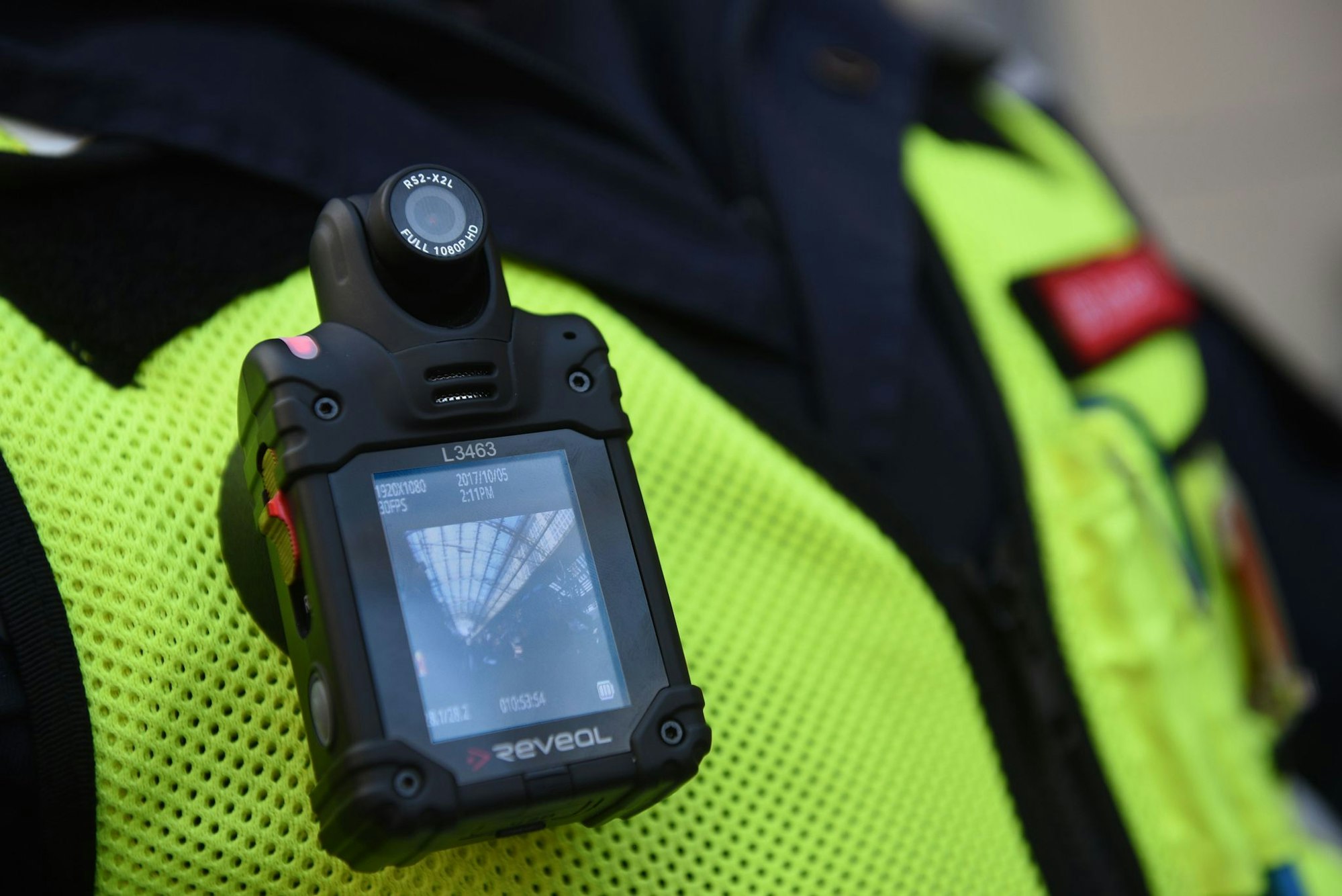 Manchmal reicht die Ankündigung des Einschaltens der Bodycam schon aus, um eine Situation zu entschärfen. (Archivbild)