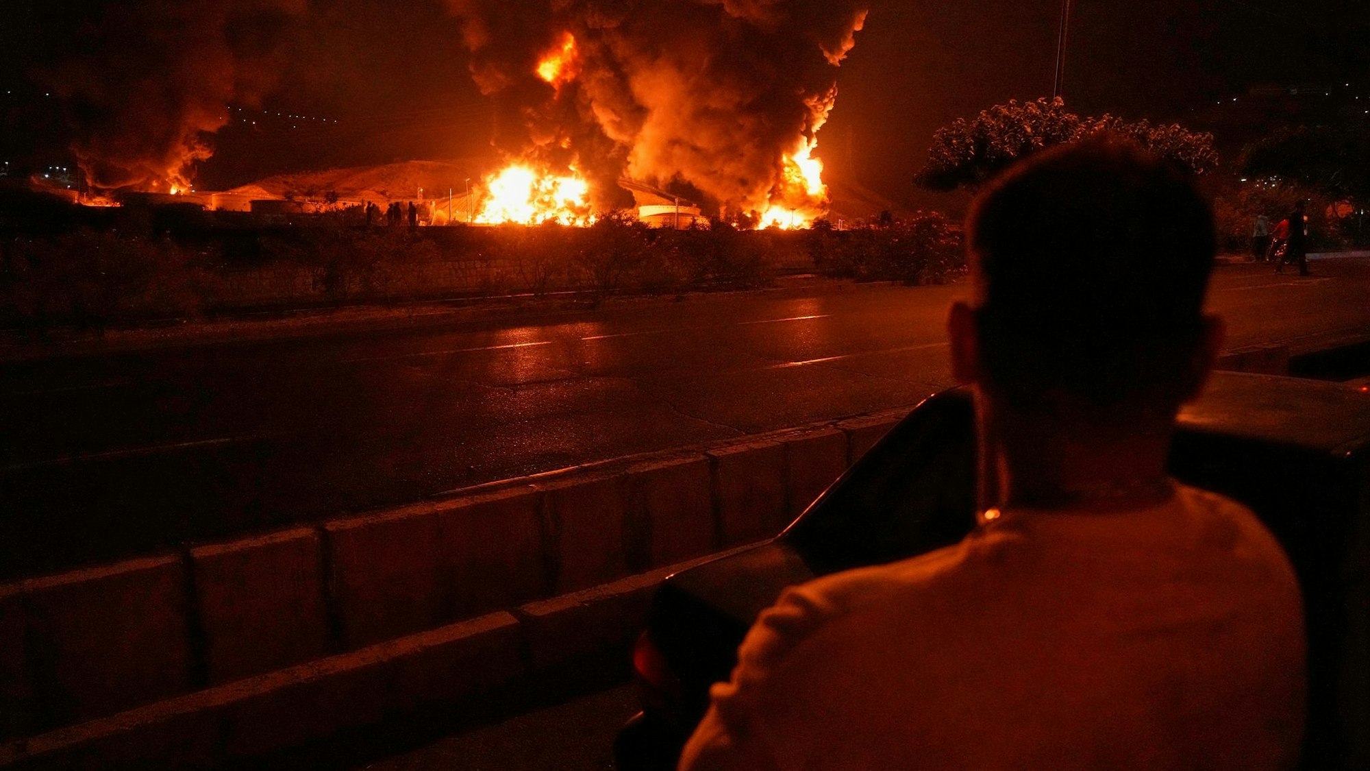 Israels Luftwaffe griff unter anderem ein Öllager im Iran an.