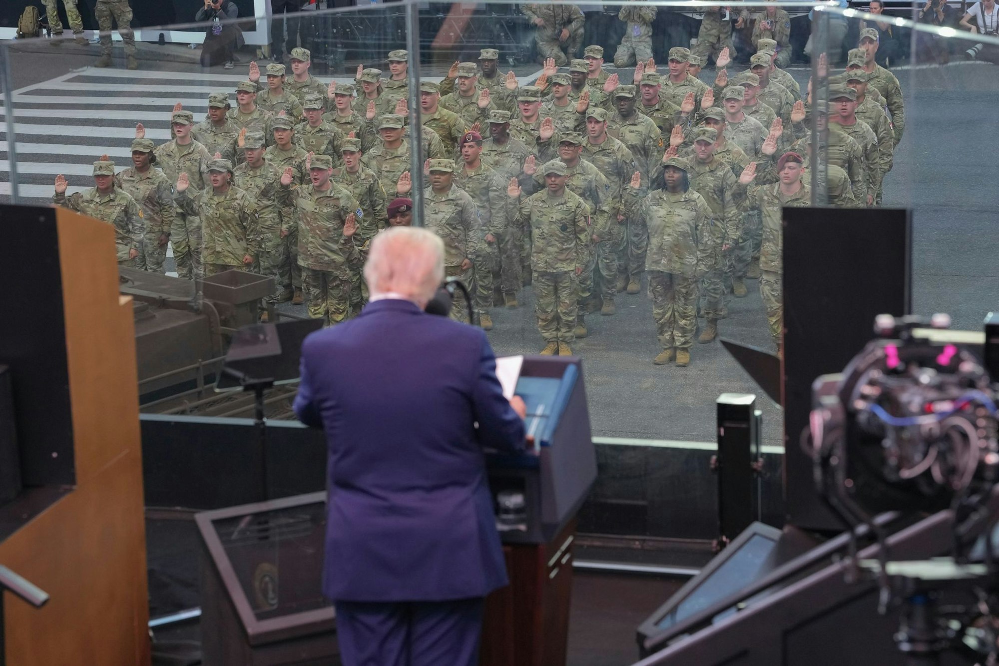 Trump findet, es sei an der Zeit, dass Amerika seine Siege feiert.