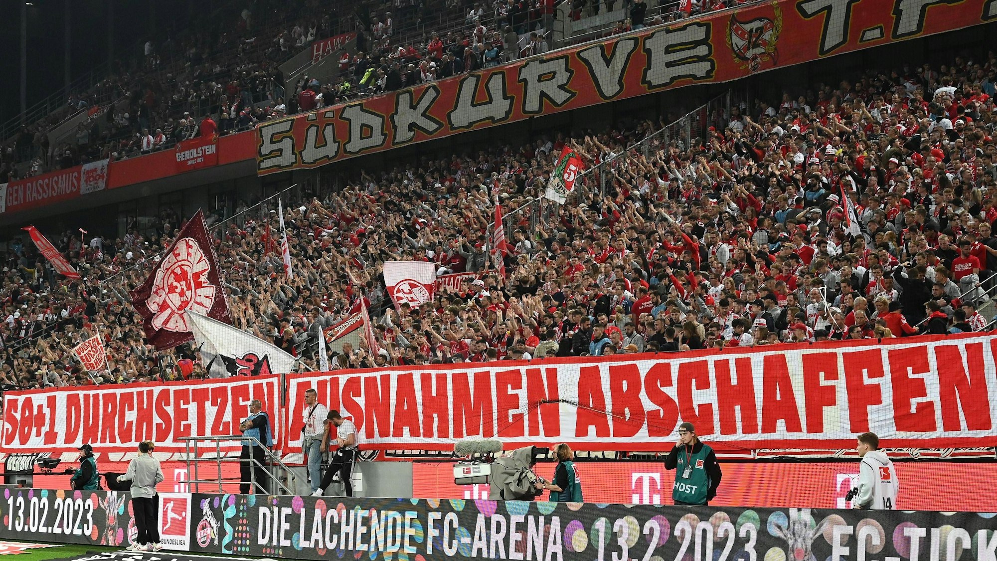 Die Fans des 1. FC Köln setzen sich seit vielen Jahren für die Stärkung der 50+1-Regel im deutschen Profifußball ein.