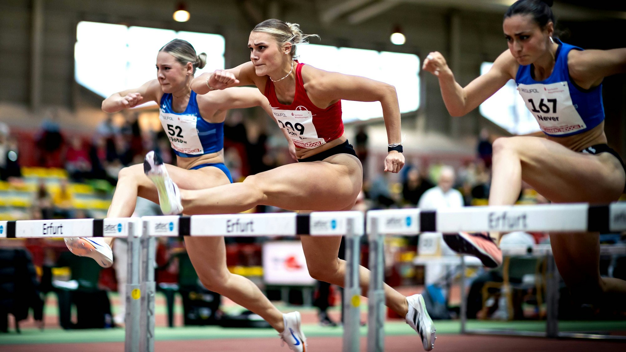 Sparkassen Indoor - 12. Erfurter Leichtathletik-Meeting Erfurt, 31.01.2025 Franziska Schuster GER/TSV Bayer 04 Leverkusen im 60m-Hürdensprint Sparkassen Indoor - 12. Erfurter Leichtathletik-Meeting am 31.01.2025 in der Hartwig-Gauder-Halle in Erfurt Thüringen. *** Sparkassen Indoor 12 Erfurt Athletics Meeting Erfurt, 31 01 2025 Franziska Schuster GER TSV Bayer 04 Leverkusen in the 60m hurdles sprint Sparkassen Indoor 12 Erfurt Athletics Meeting on 31 01 2025 in the Hartwig Gauder Hall in Erfurt Thuringia Copyright: xBEAUTIFULxSPORTS/R.xSchmittx