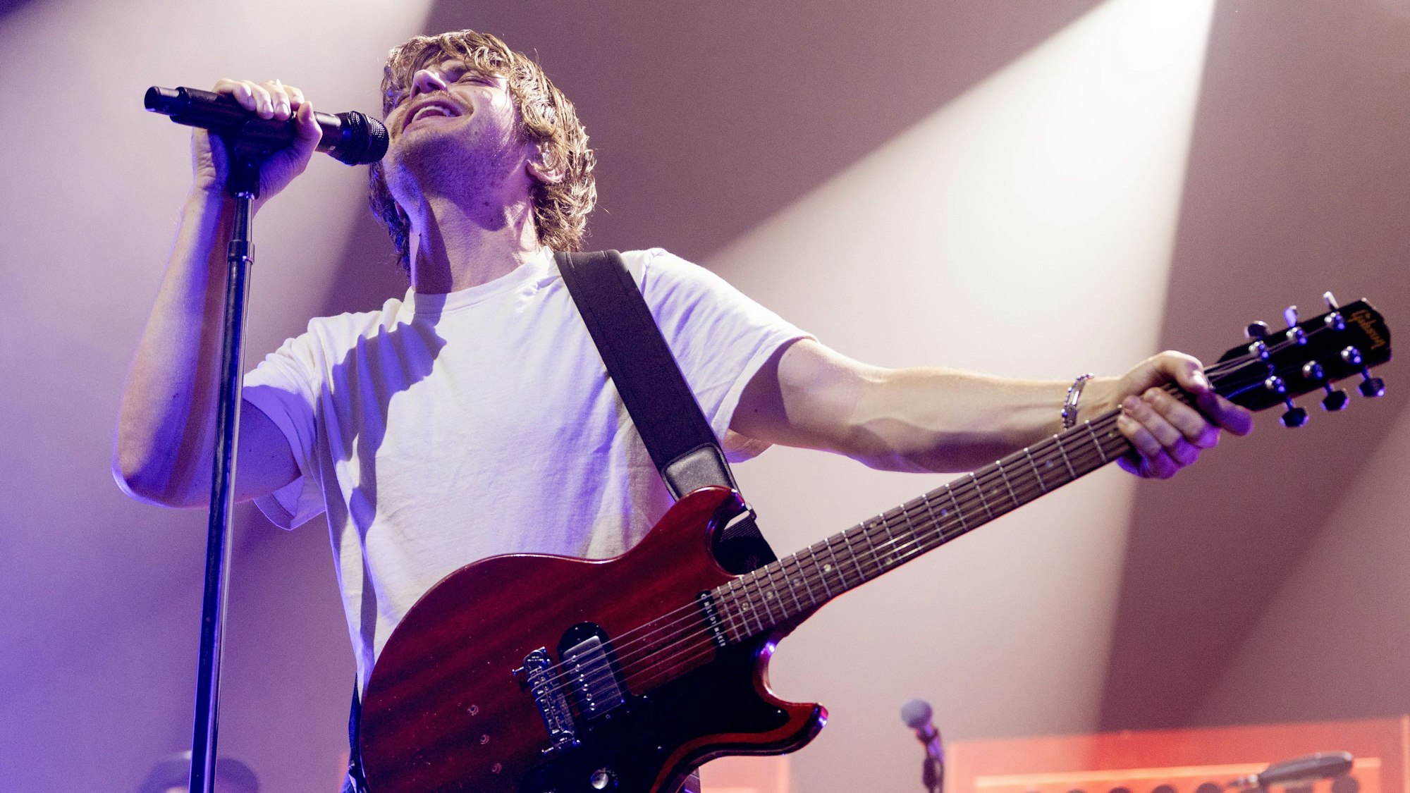 16.06.2025, Köln: KULTUR - Konzert DJO im E-Werk Köln - Back On You Tour - Schauspieler Joe Keery als Musiker unter dem Namen DJO. Foto: Thilo Schmülgen