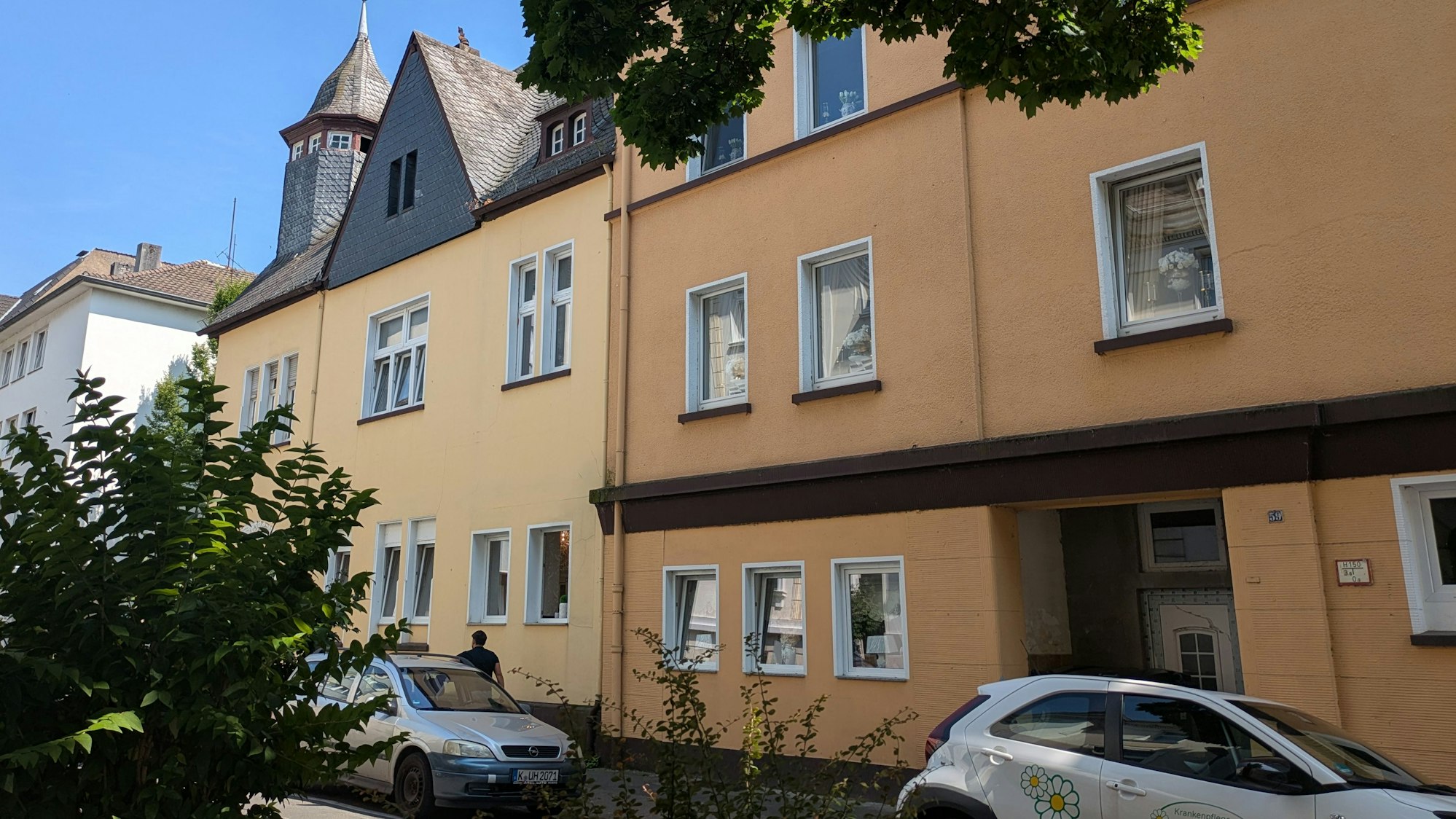 Carl-Leverkus-Straße Ecke Kaiserstraße in Wiesdorf