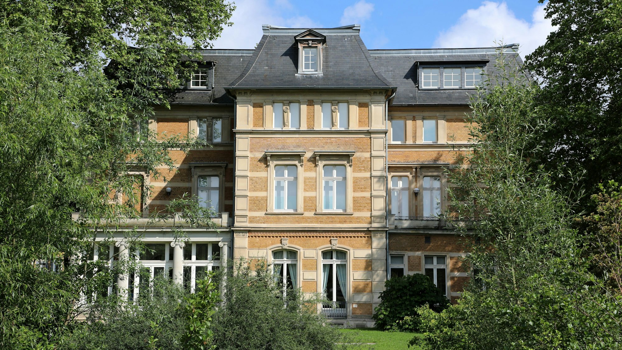 Die Villa Zanders in der Bergisch Gladbacher Innenstadt.