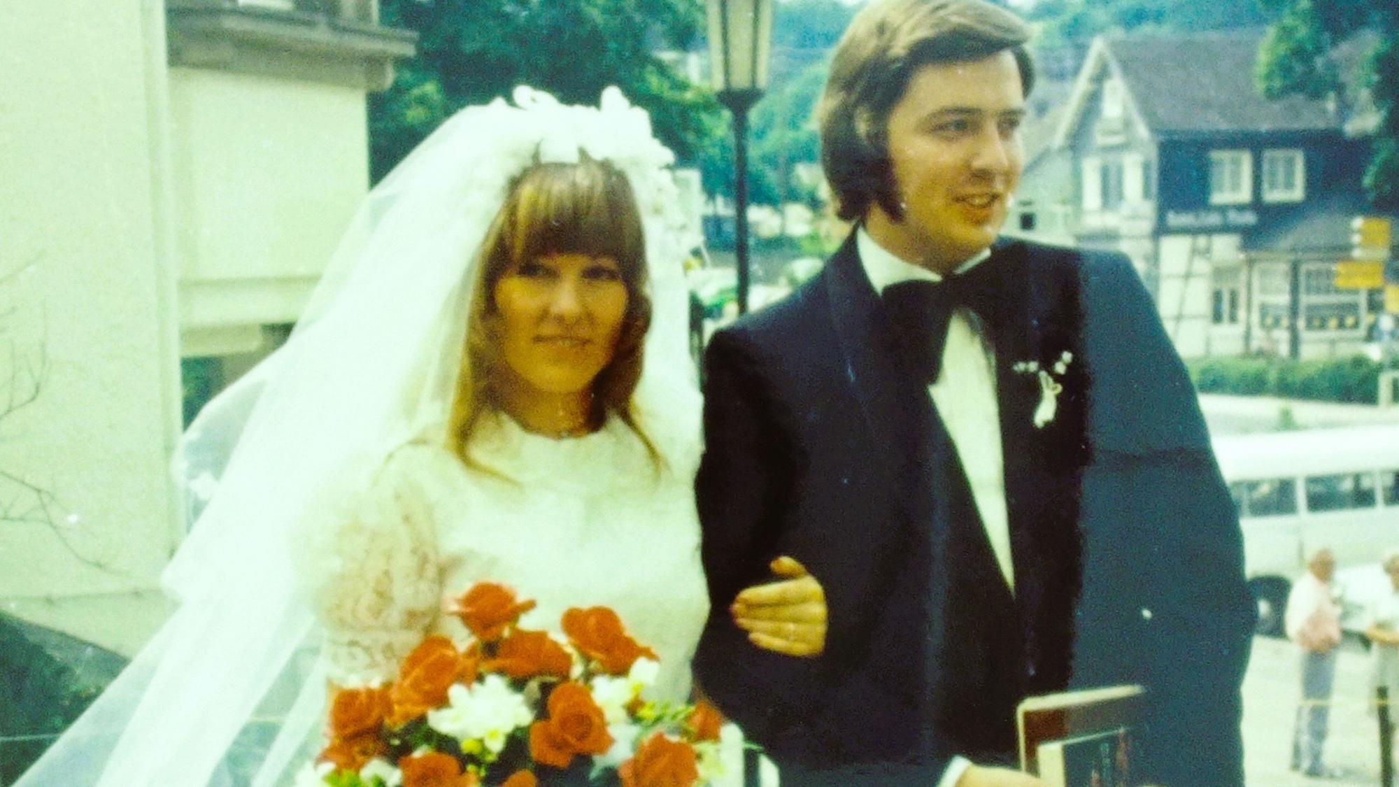 Am 20. Juni 1975 heirateten Doris und Gerhard Dittich in Wiehl, heute feiert das Paar seine Goldhochzeit. Gepoltert wurde damals noch in Gerds Heimatstadt Berlin.