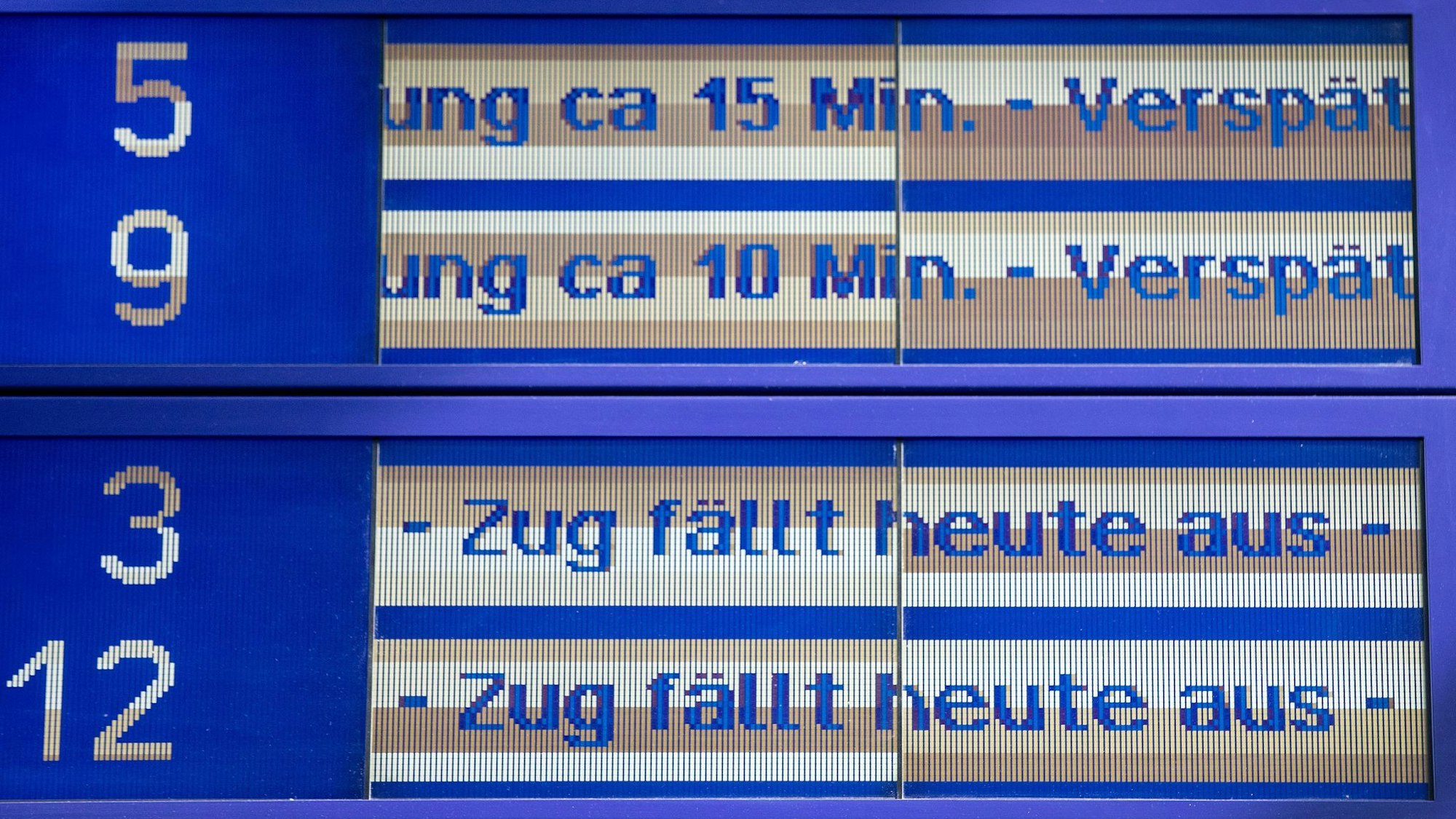 Jeder vierte Regionalzug in NRW war im vergangenen Jahr verspätet, jeder fünfte Zug fiel ganz aus. (Archivbild)