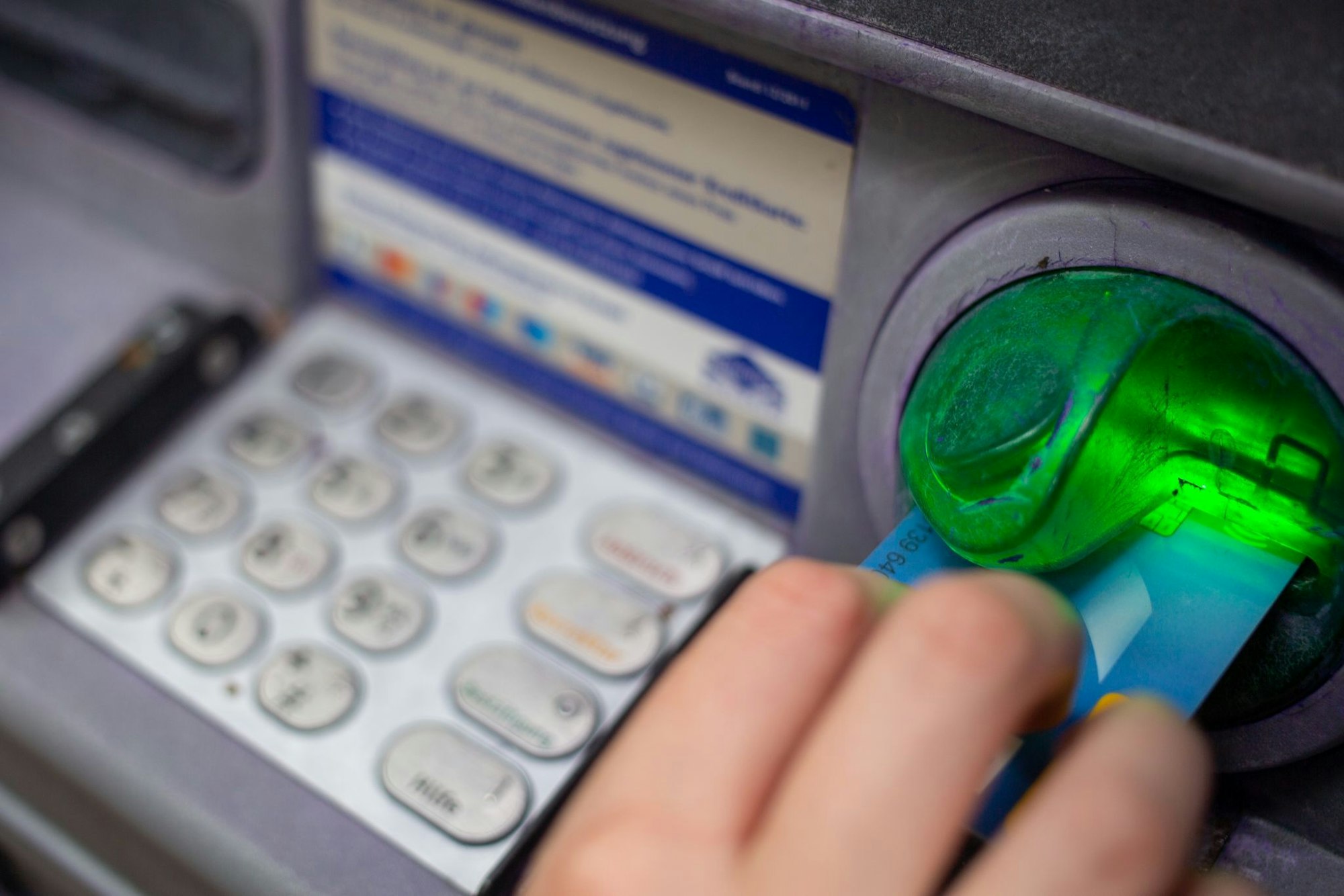 Mehr Transparenz bei Gebühren und mehr Schutz vor Betrug: EU-Staaten treiben neue Regeln voran (Symbolbild)