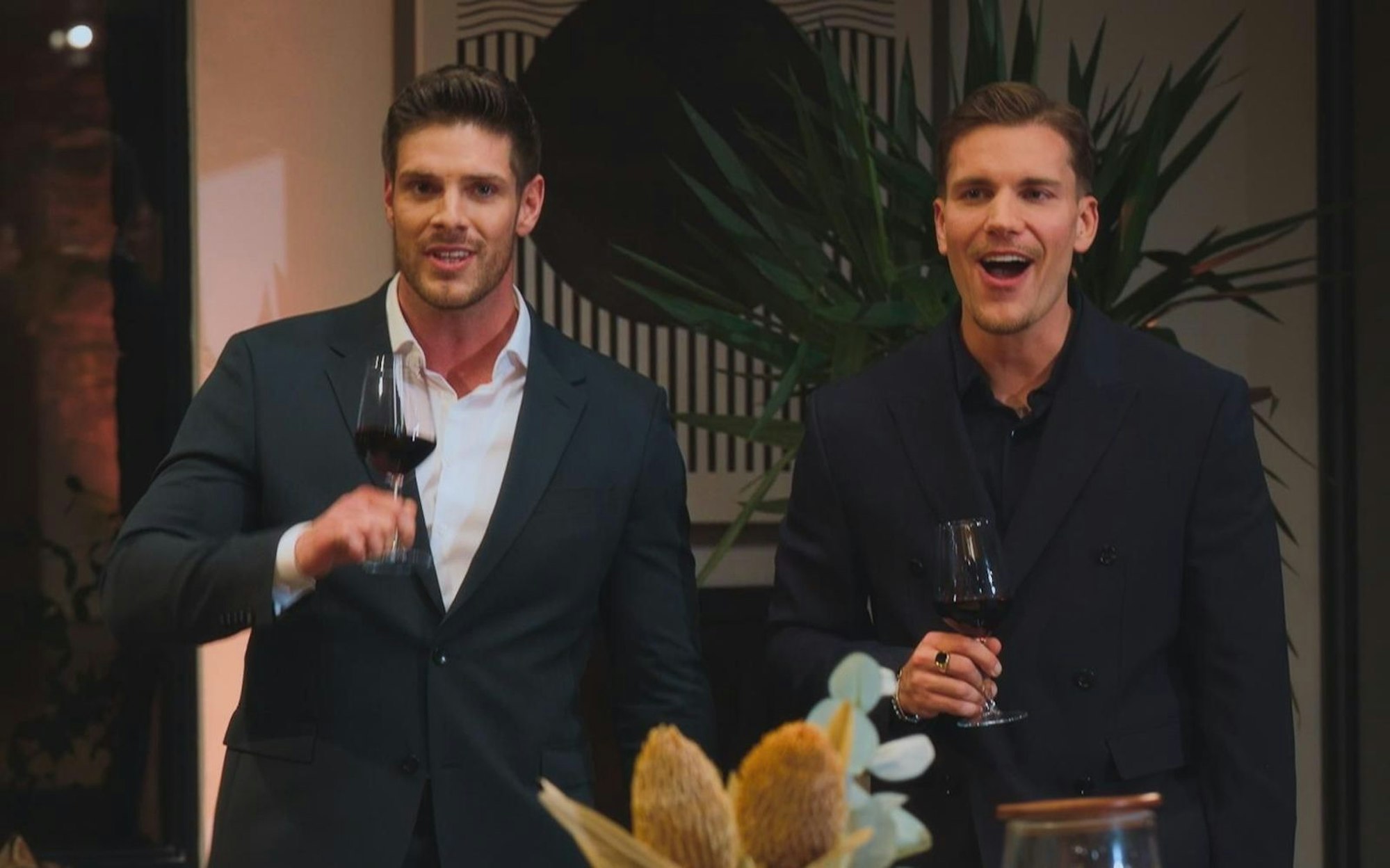 Martin Braun (links) und Felix Stein sind die neuen Bachelors - und beide Väter. (Bild: RTL)