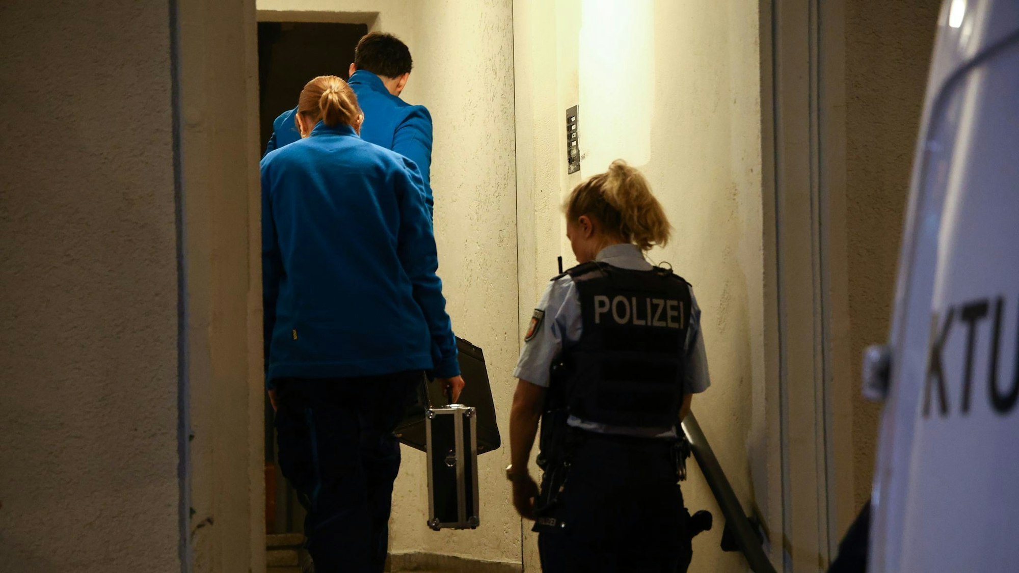 Die verletzte Frau starb kurz darauf im Krankenhaus.