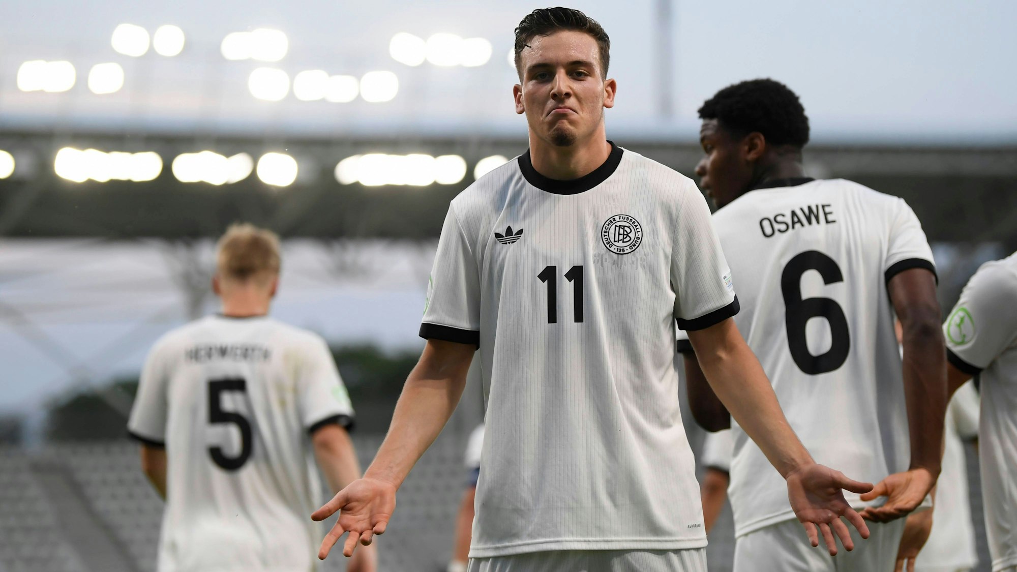 Said El Mala überragte beim kuriosen 5:5 der deutschen U19-Nationalelf gegen England.