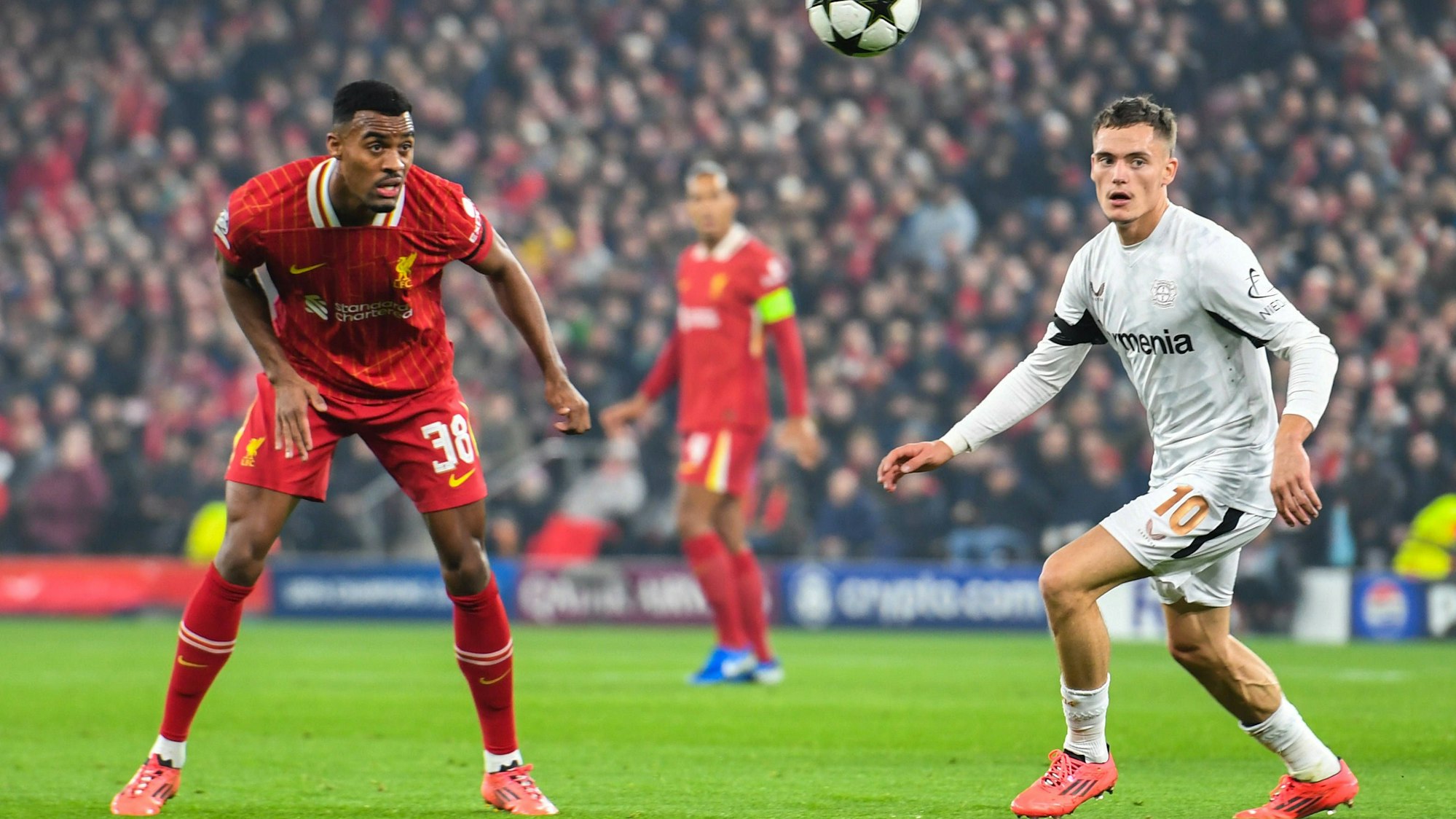 Liverpool v Bayer Leverkusen UEFA Champions League Ryan Gravenberch of Liverpool and Florian Wirtz of Bayern Leverkusen during the UEFA Champions League match at Anfield, Liverpool UK Newspapers OUT Copyright: xKarlxVallantinex FIL-20882-0059