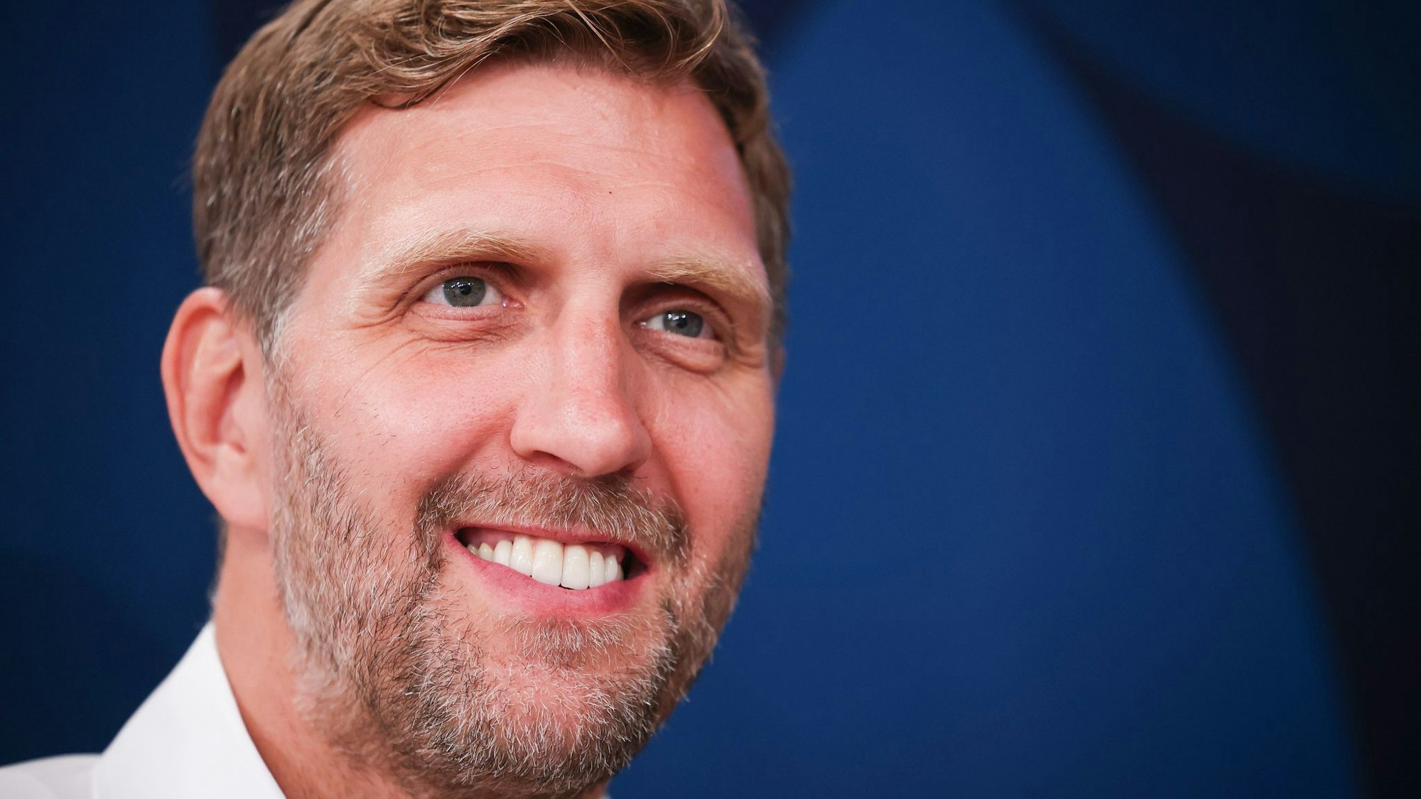 Dirk Nowitzki hat seinen Geburtstag beim Basketball gefeiert.