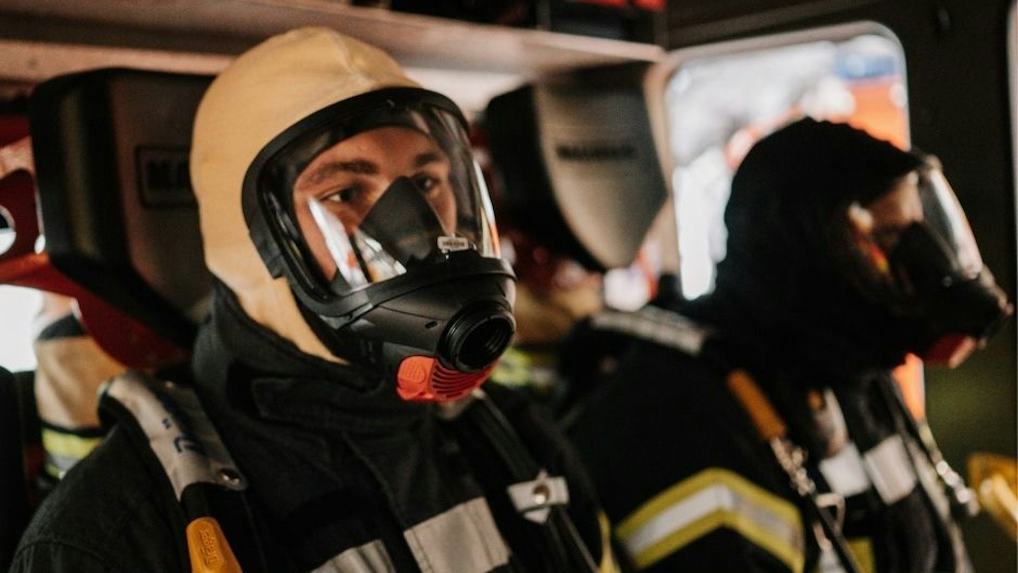 Feuerwehreinsatz nach einem Brand in einem leerstehenden Gebäude in Leverkusen